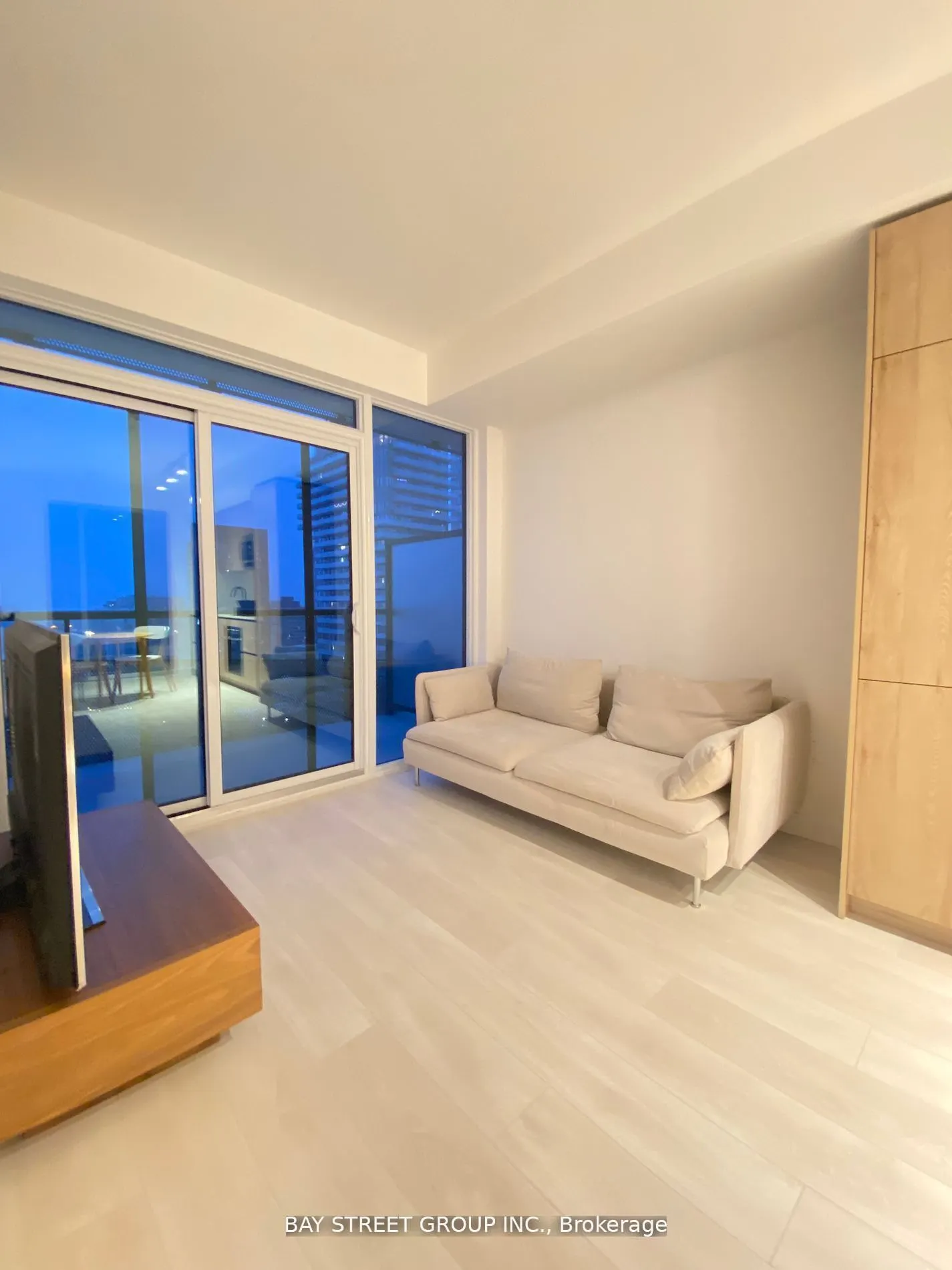 127 Broadway Avenue, #2513