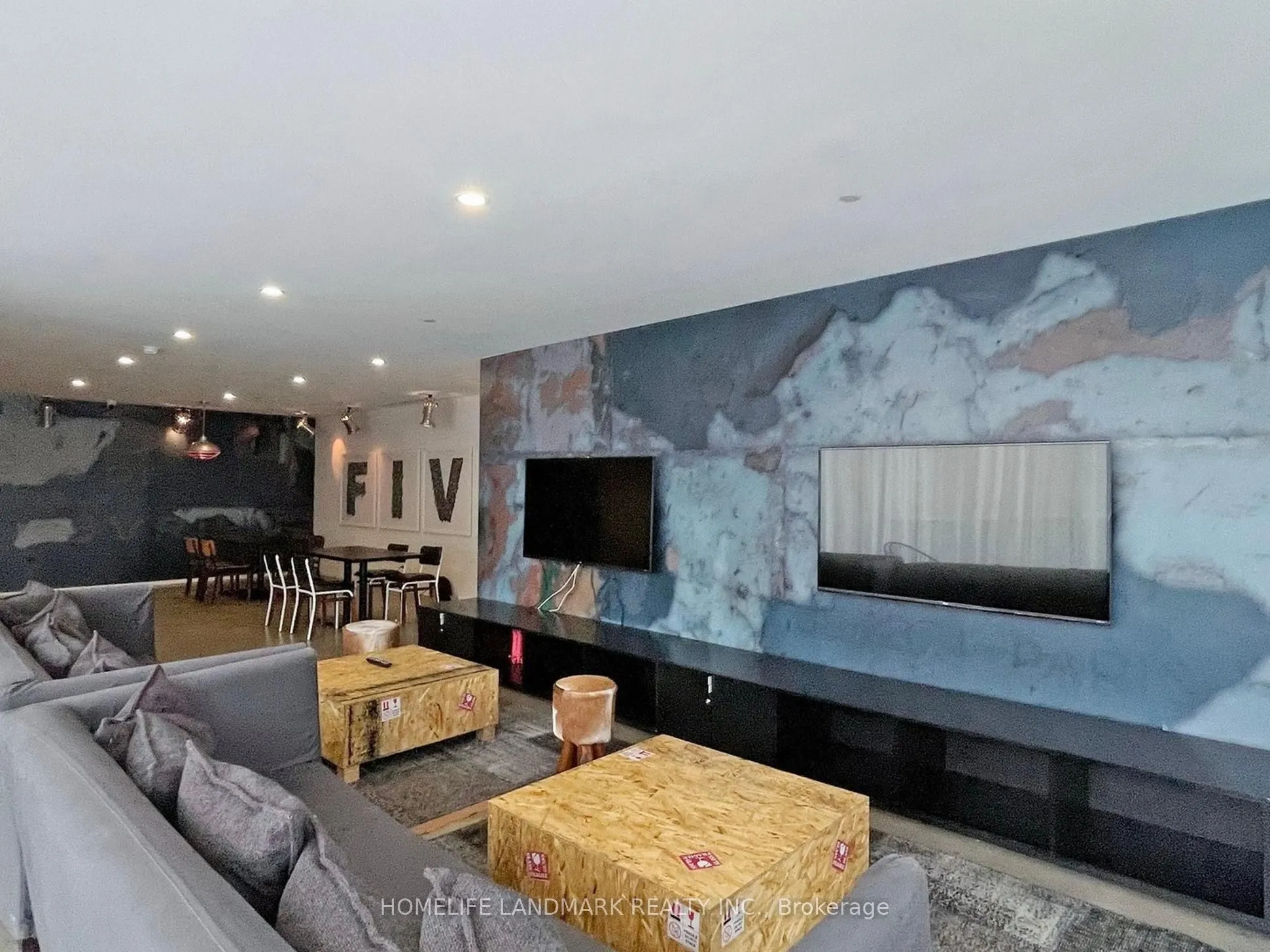 5 St Joseph Street, #1411