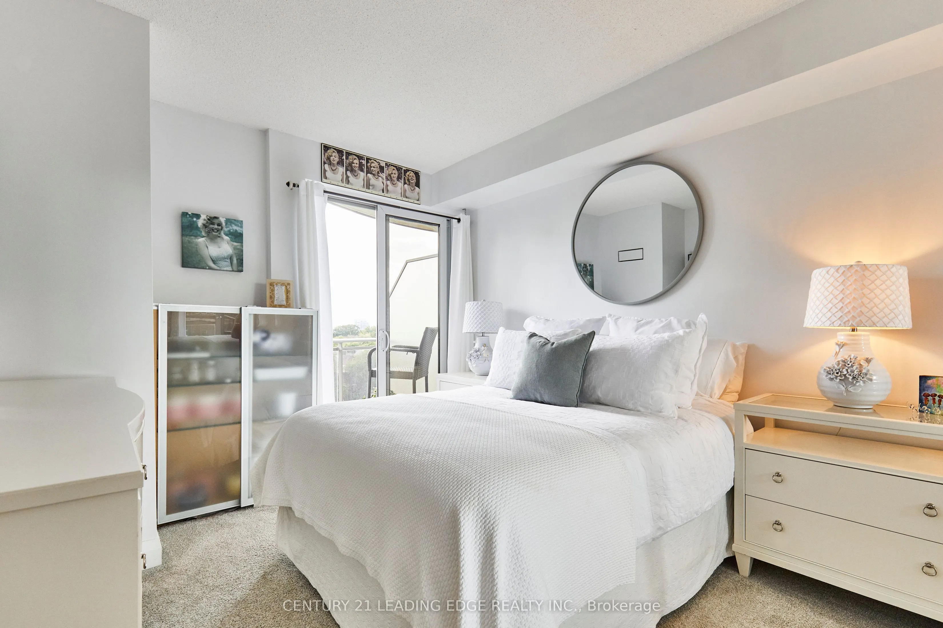 1430 Yonge Street, #703