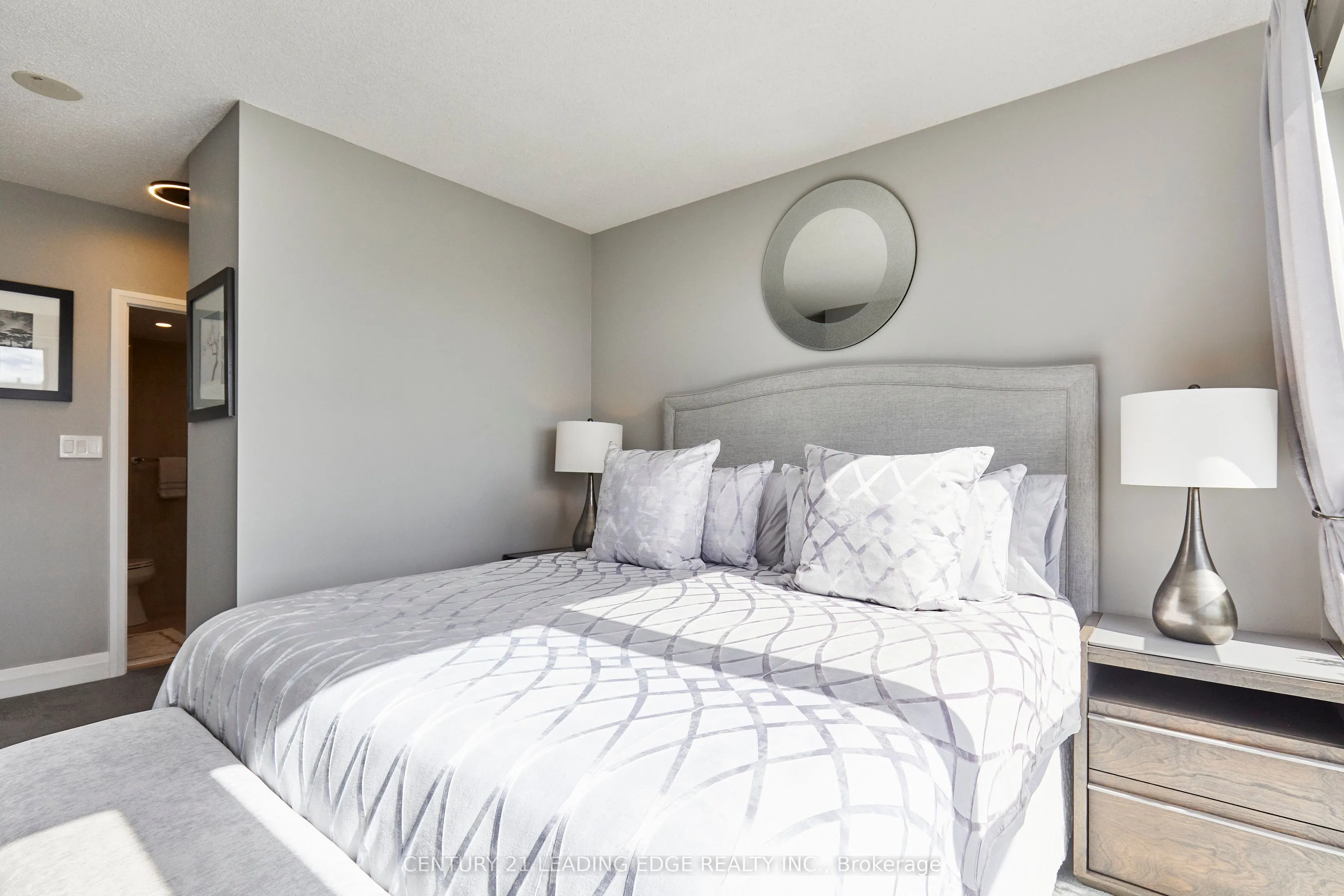 1430 Yonge Street, #703