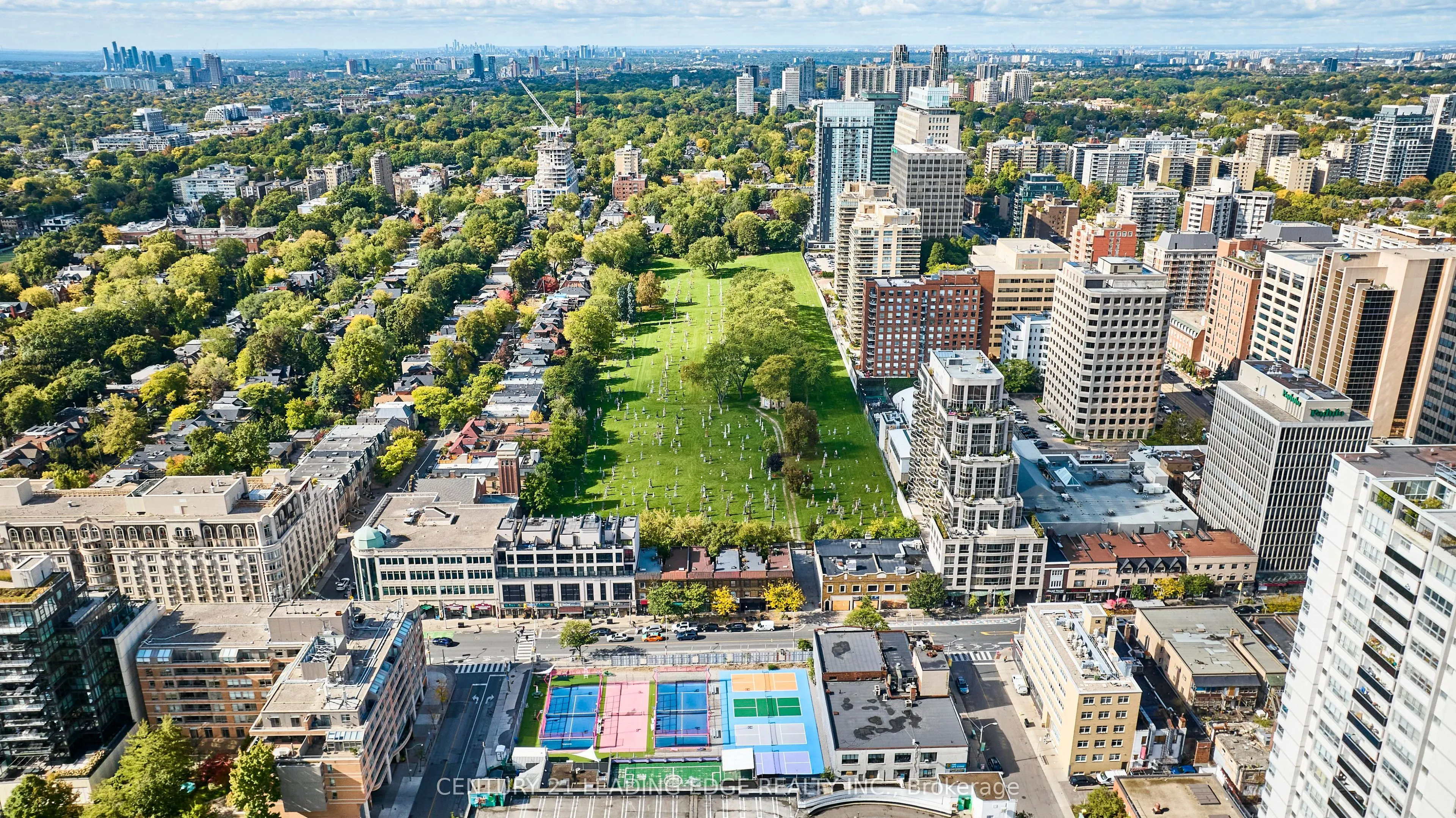 1430 Yonge Street, #703