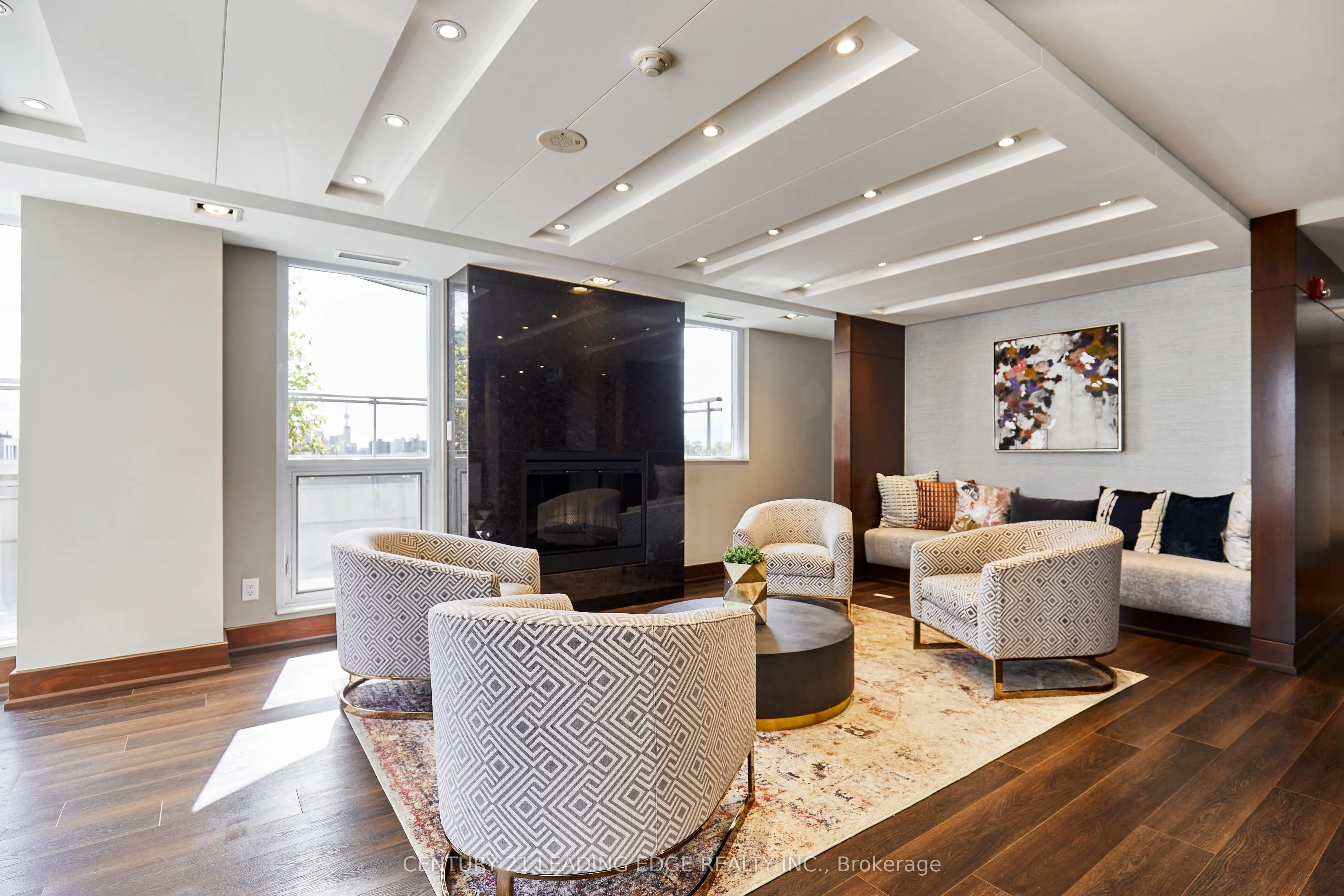 1430 Yonge Street, #703