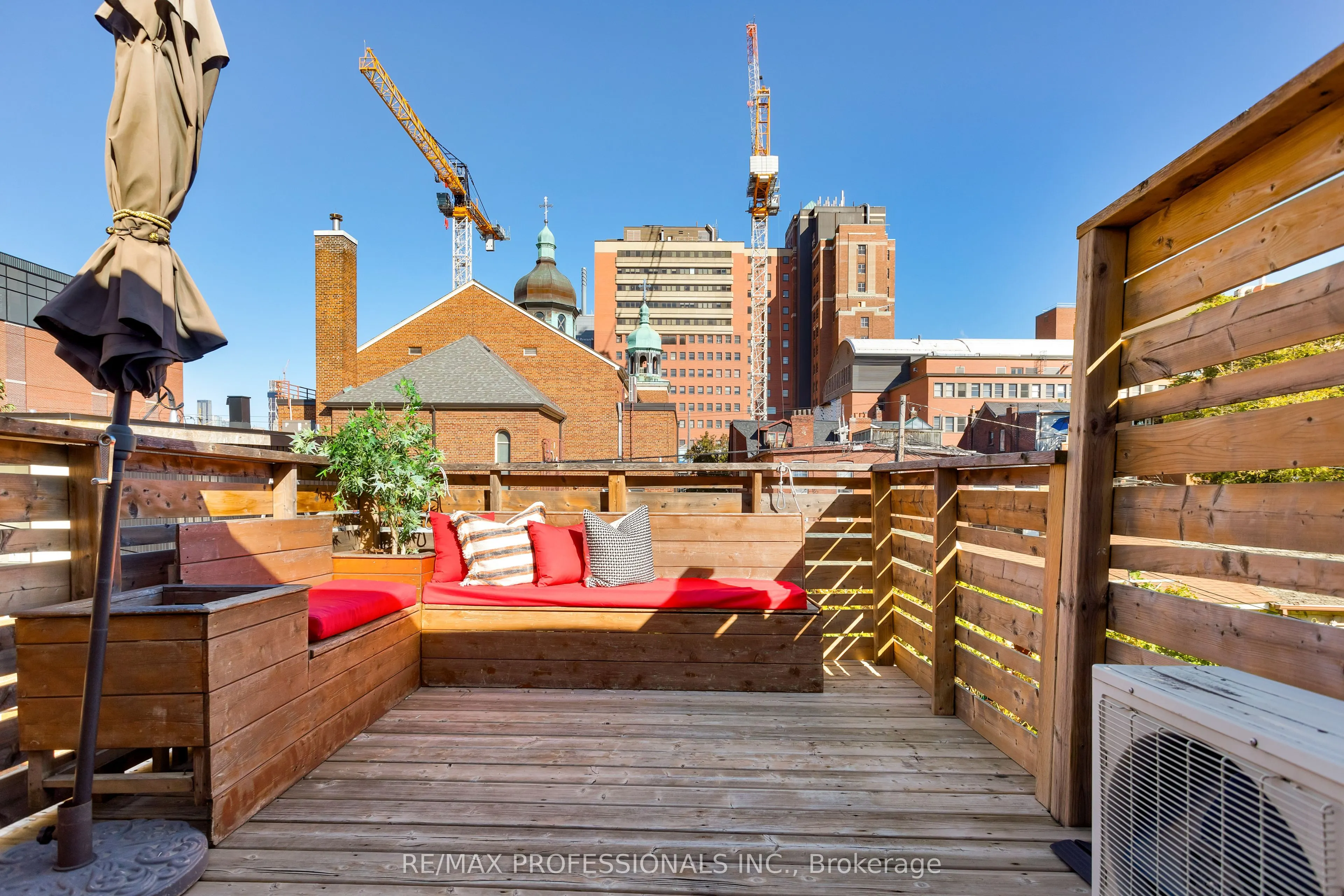 211 Markham Street