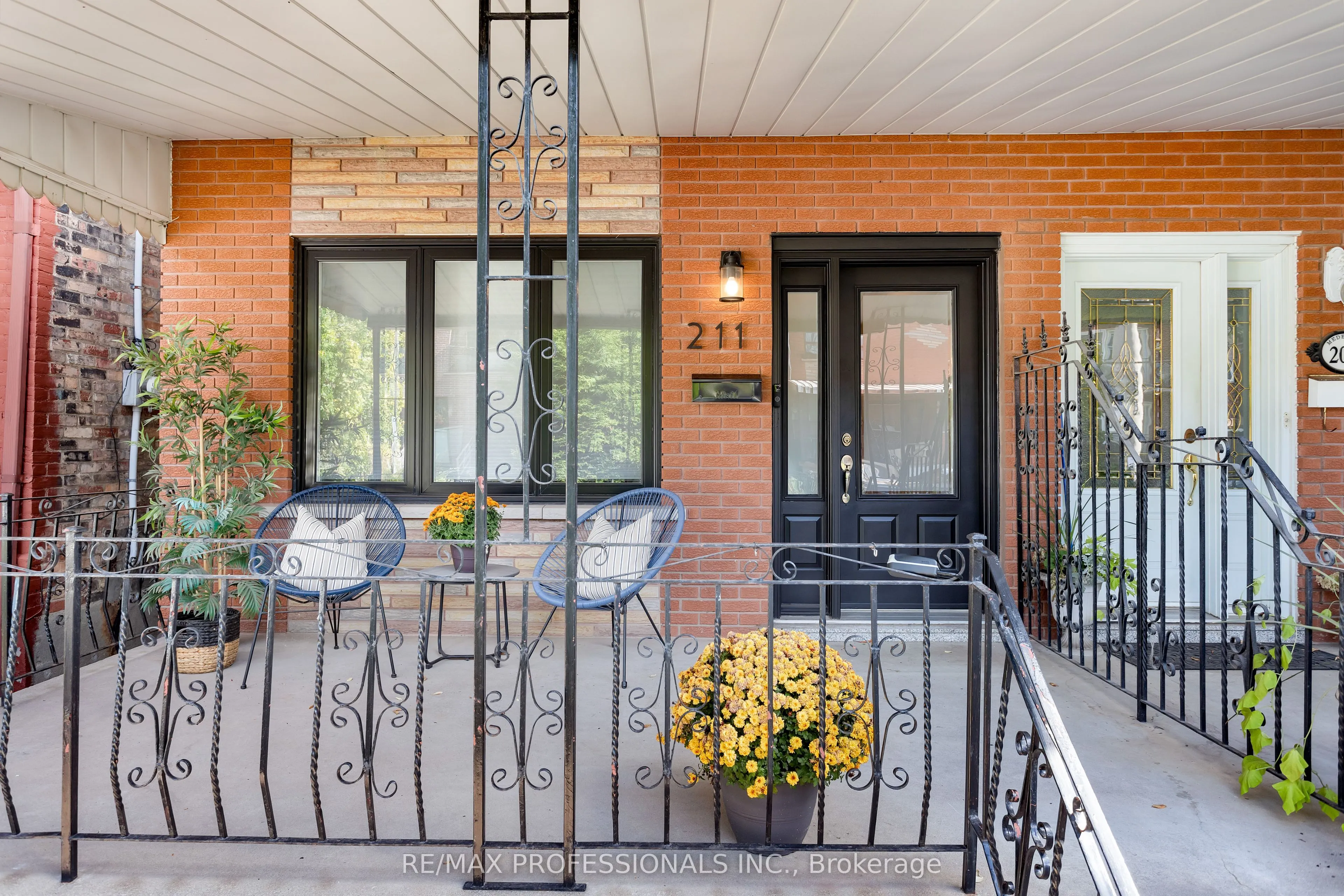 211 Markham Street