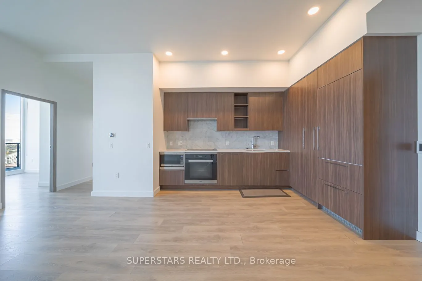 95 McMahon Drive, #4108