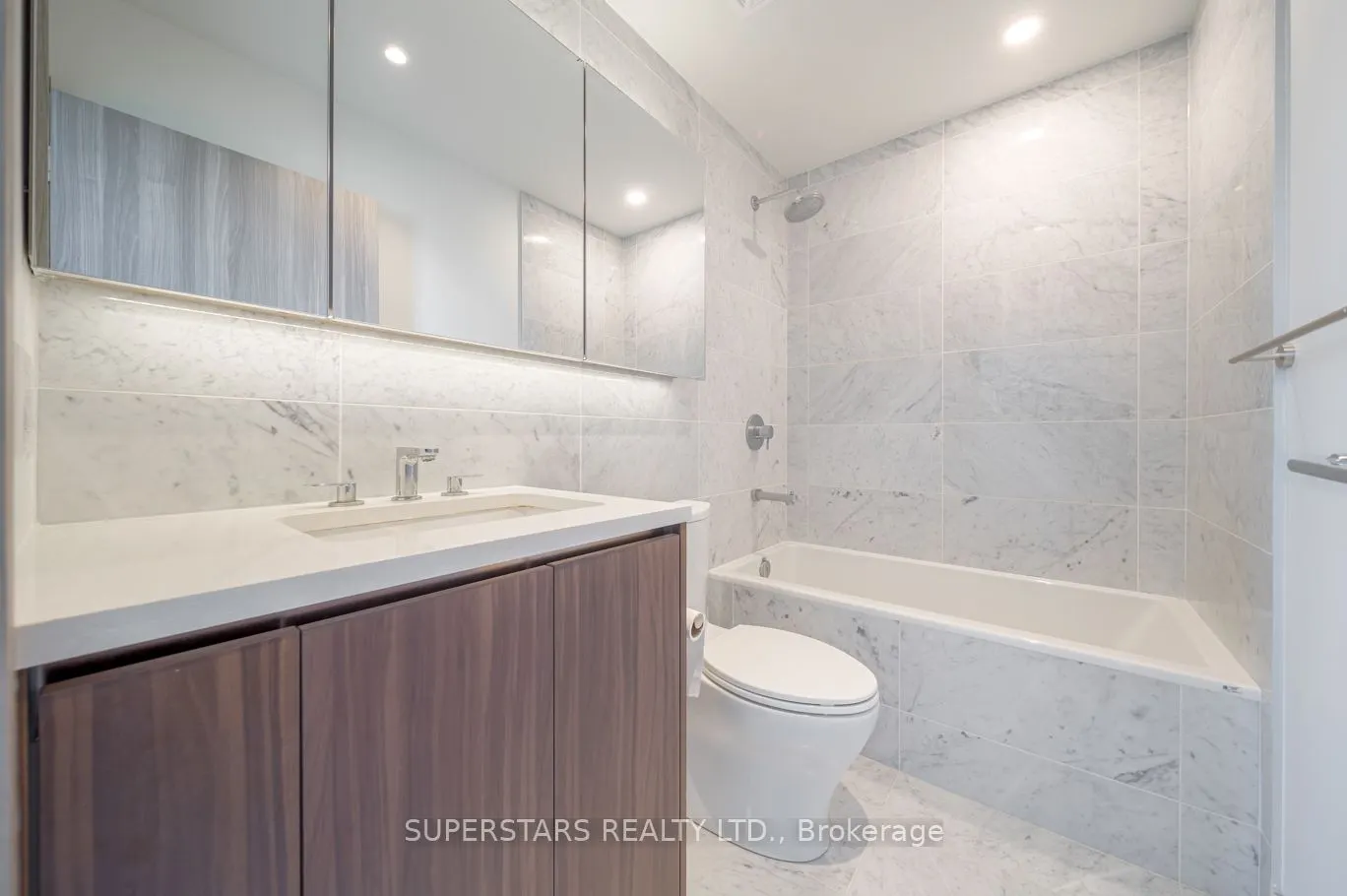 95 McMahon Drive, #4108