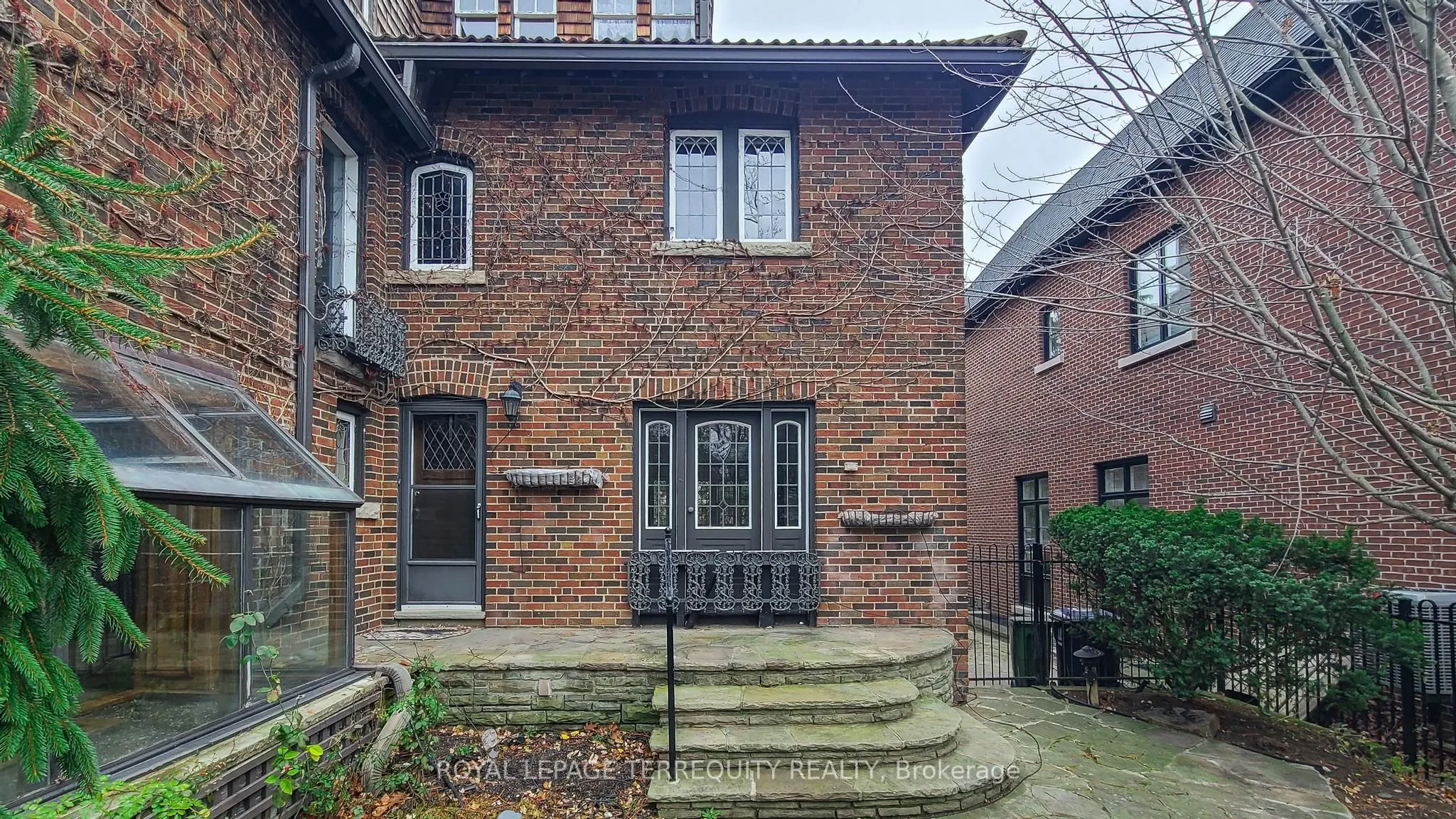 312 Glenayr Road