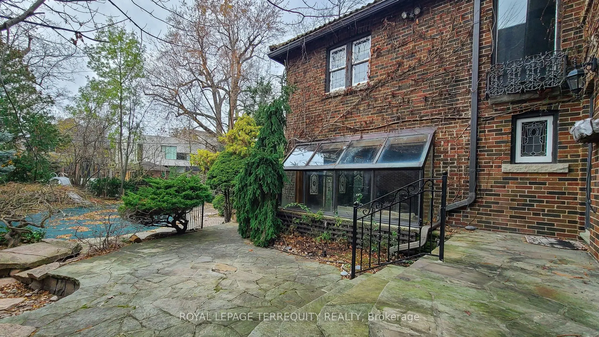 312 Glenayr Road