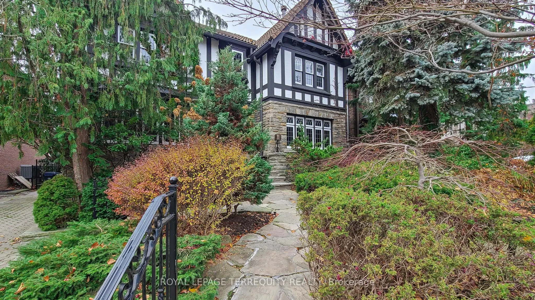 312 Glenayr Road