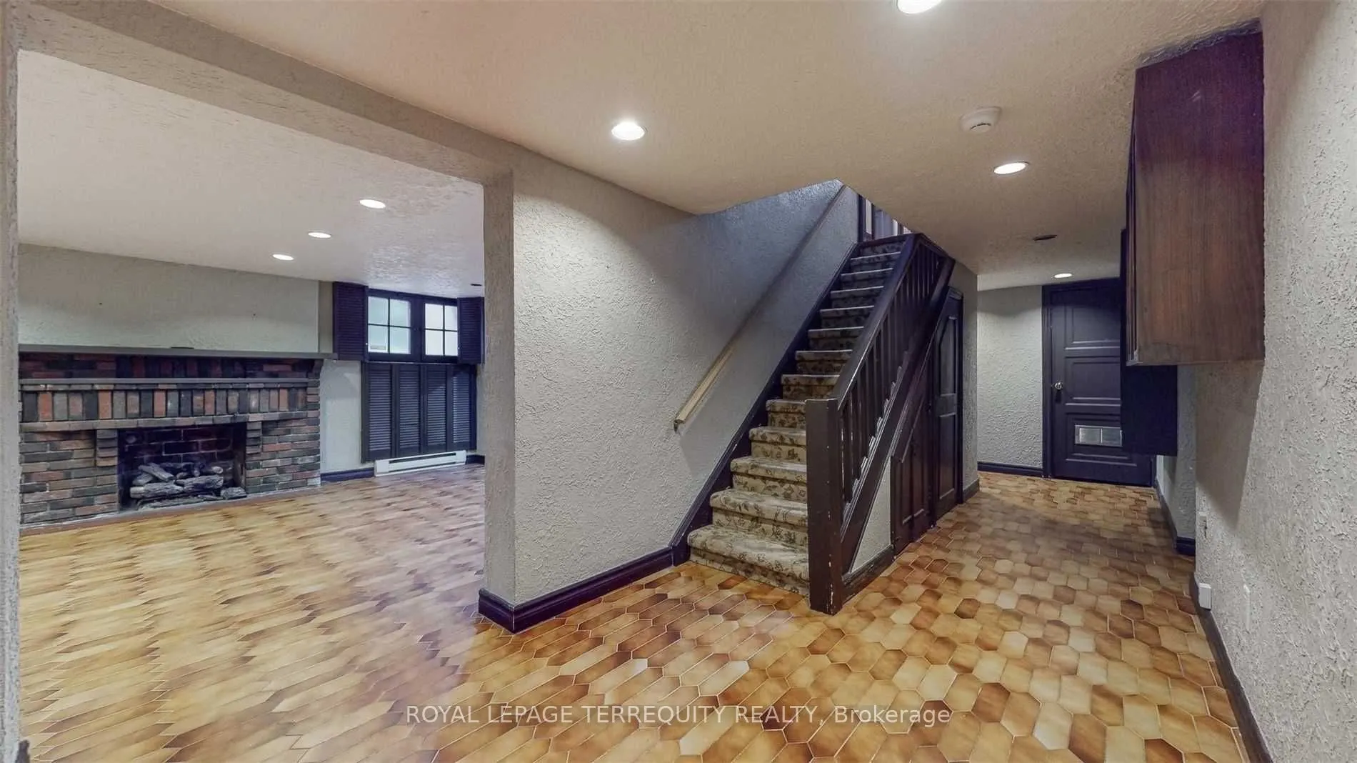 312 Glenayr Road