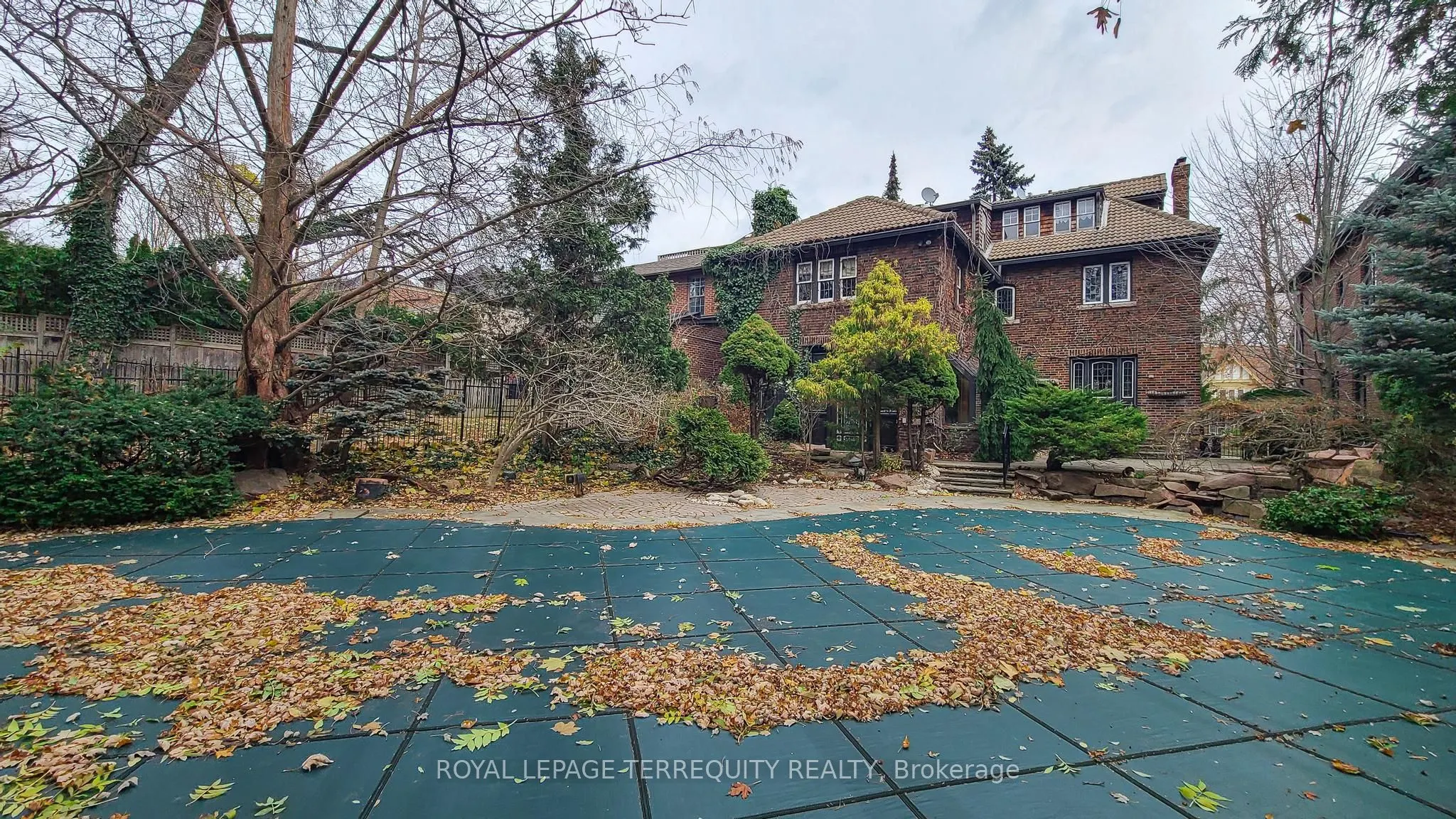 312 Glenayr Road