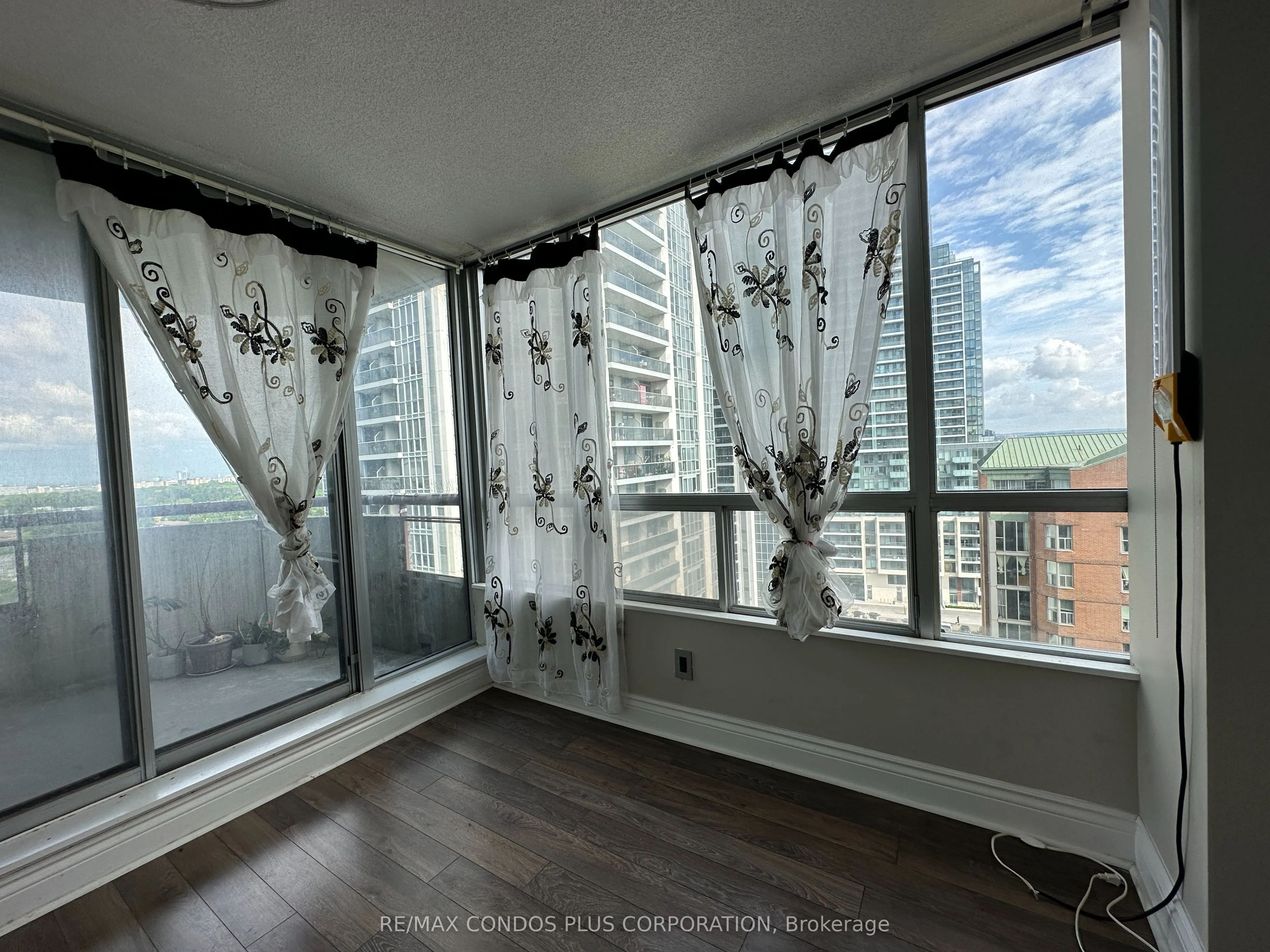 5785 Yonge Street, #Ph205