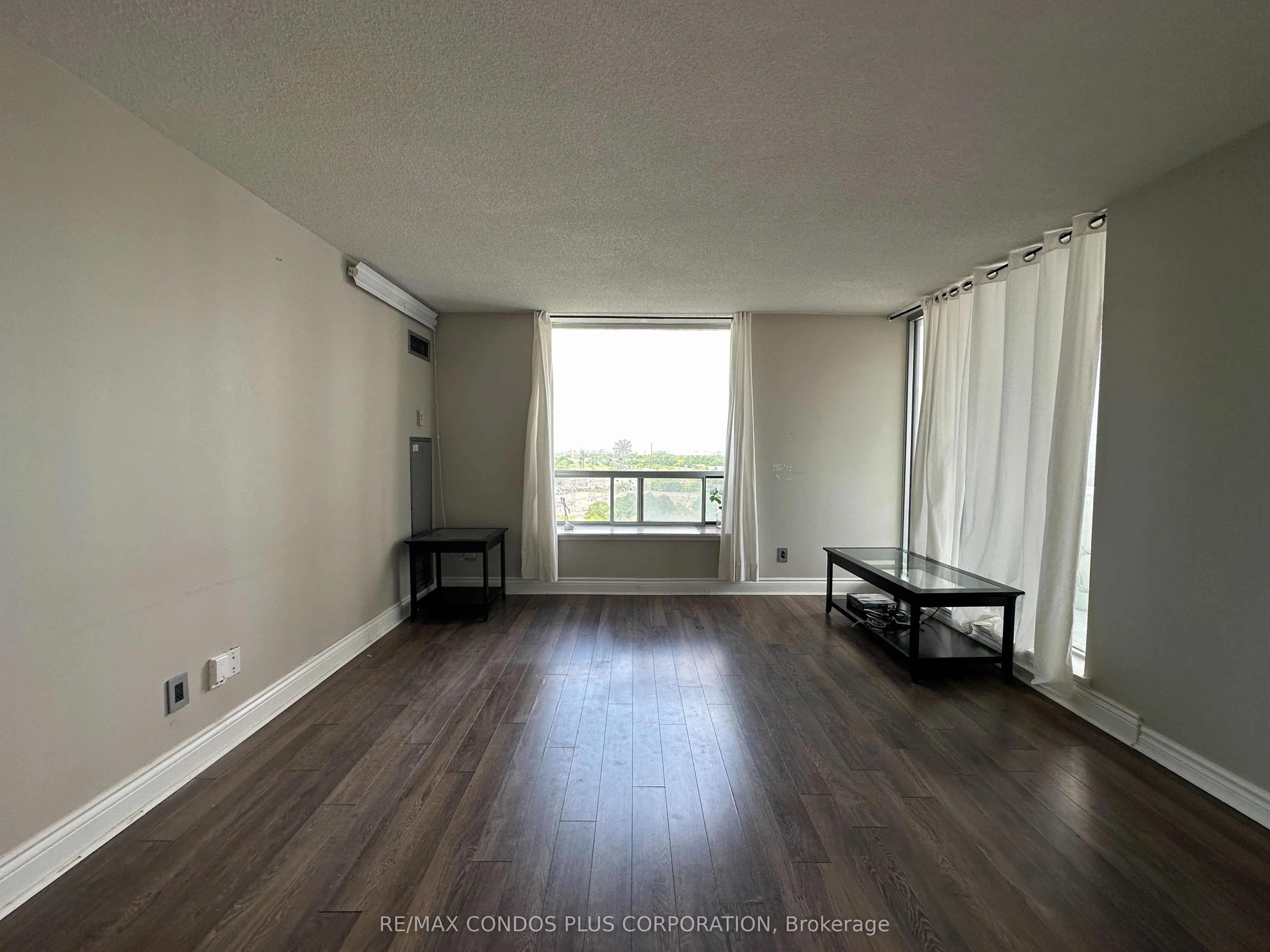 5785 Yonge Street, #Ph205