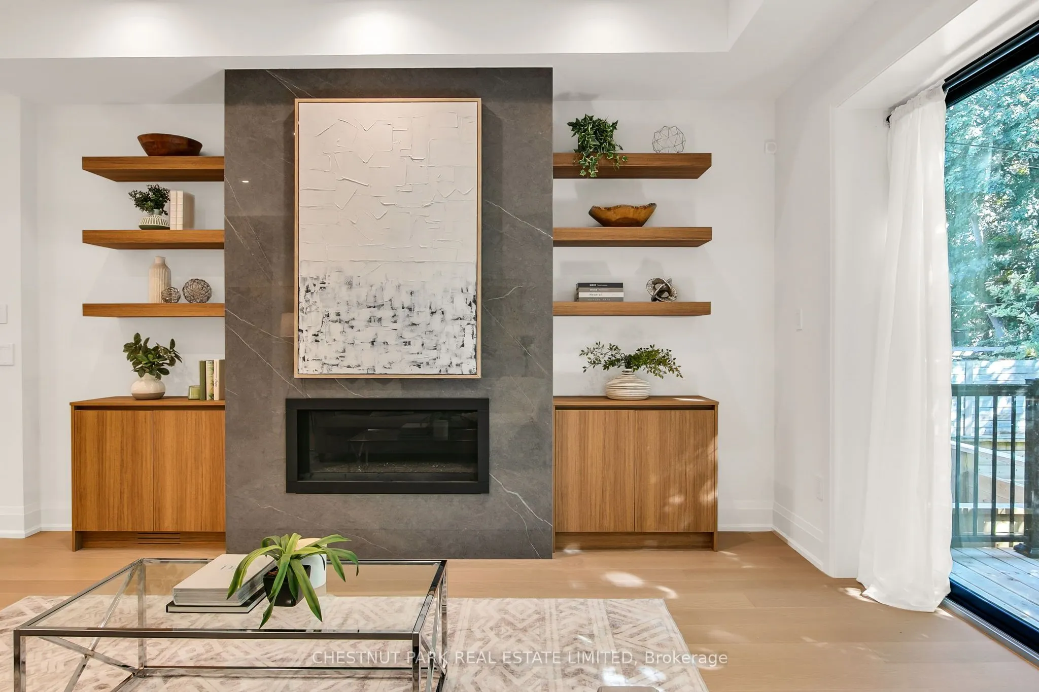 1031 Spadina Road