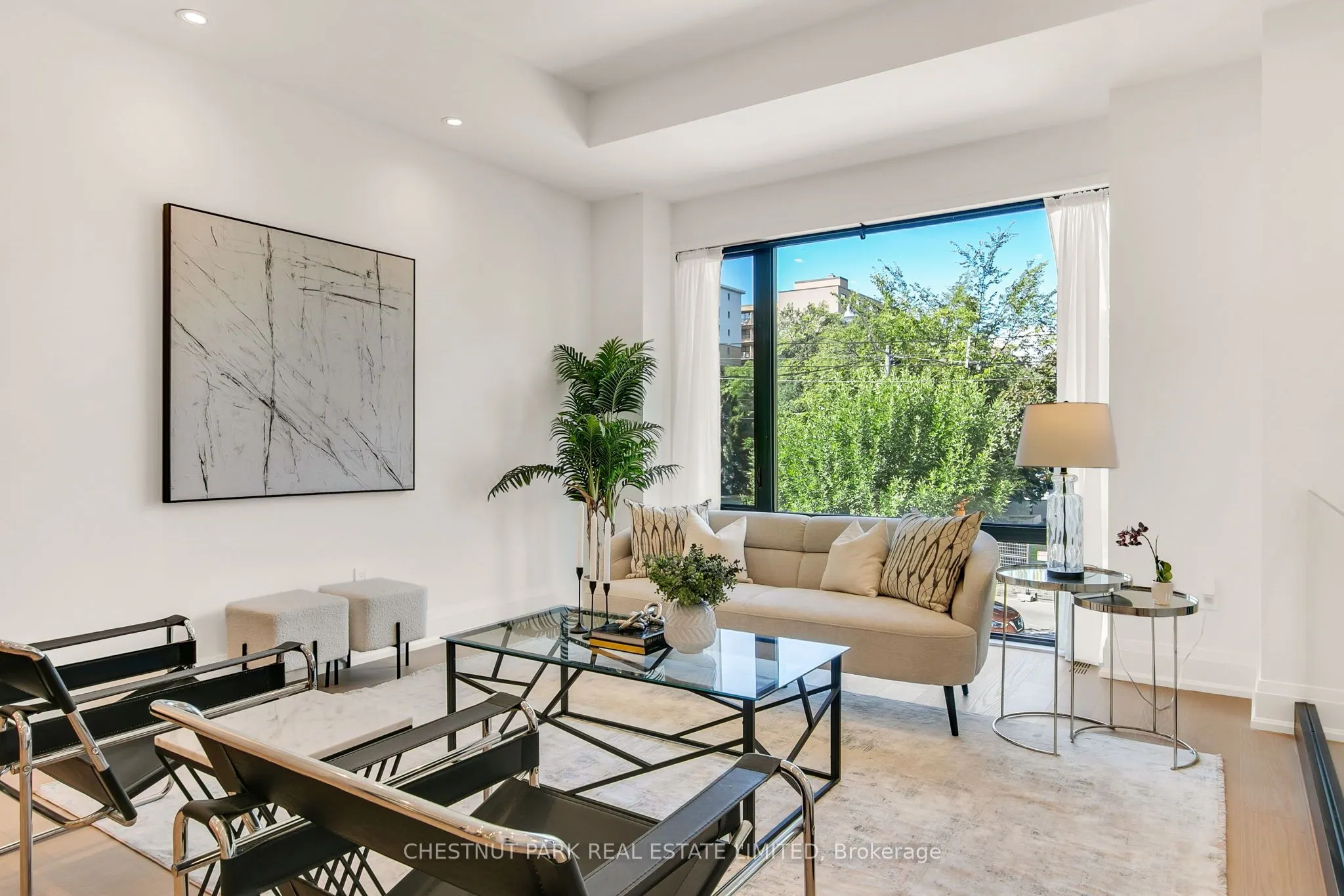 1031 Spadina Road