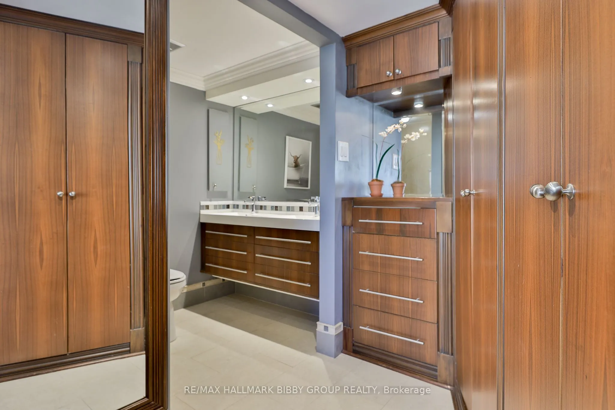 65 Harbour Square, #3006