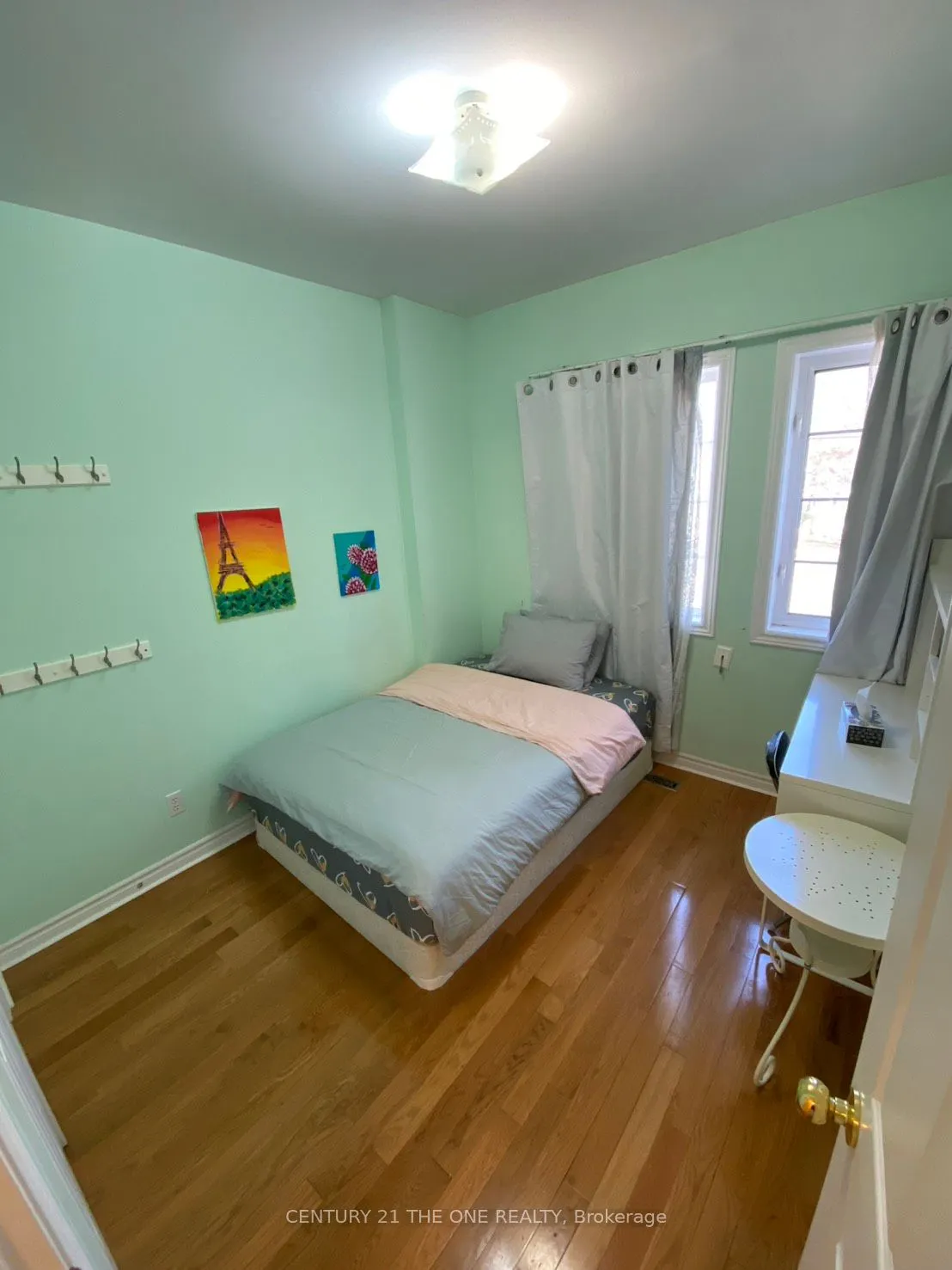 123 Steeles Avenue E