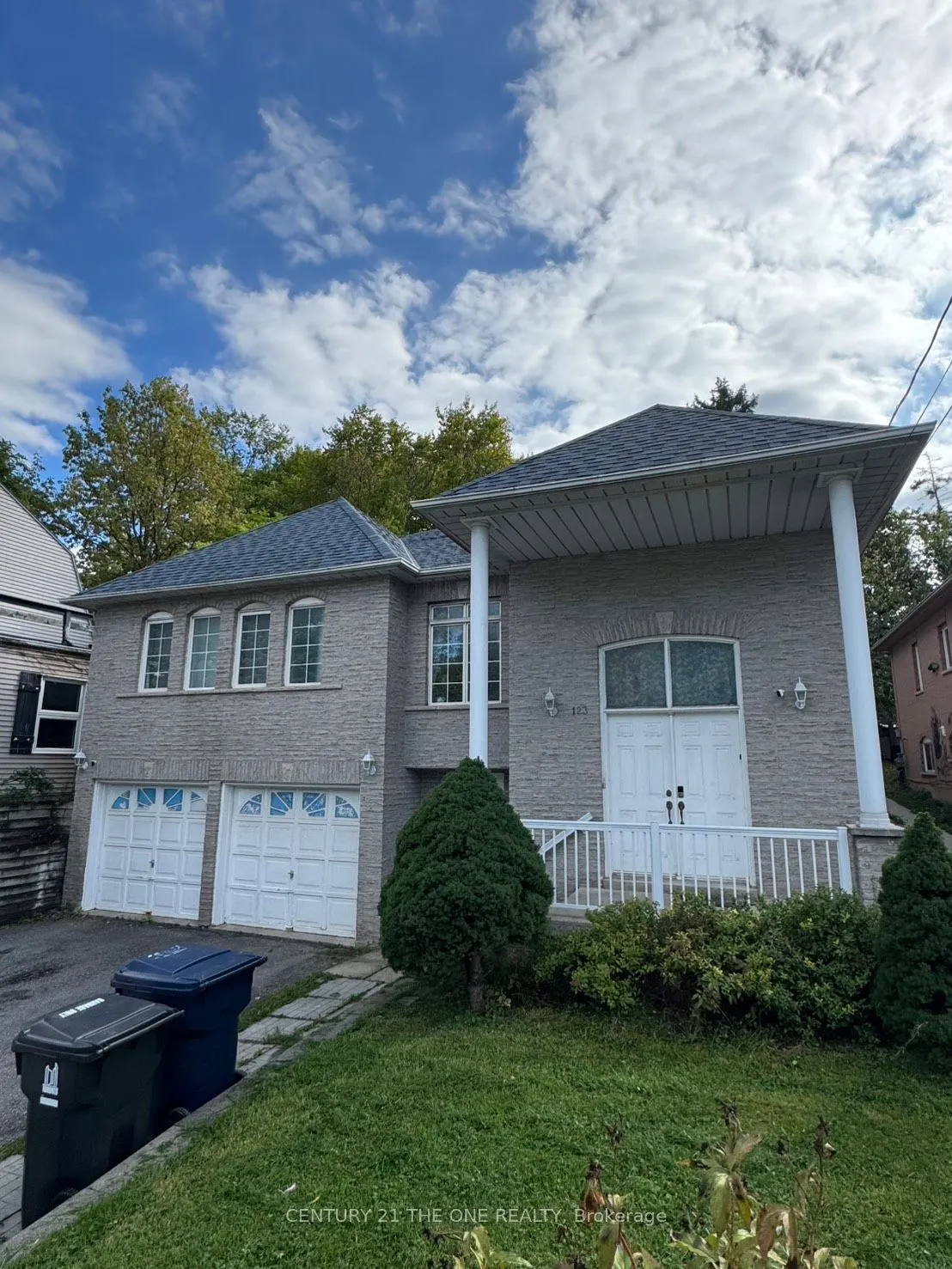 123 Steeles Avenue E