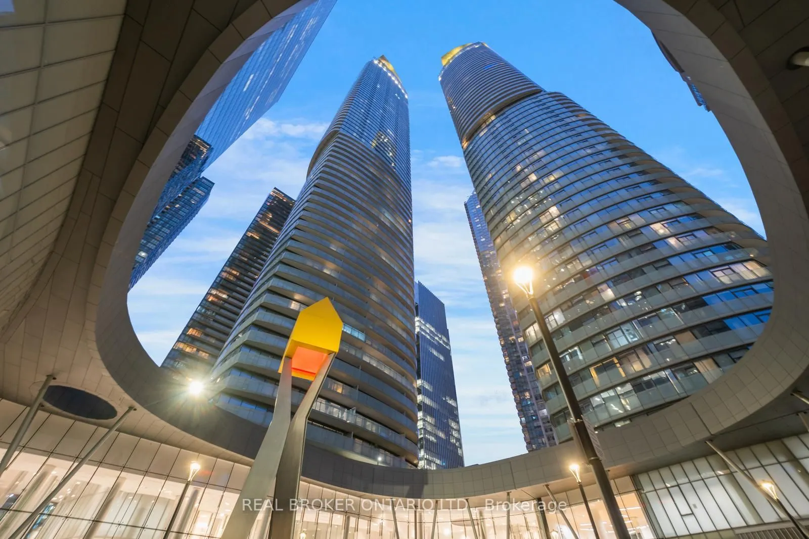 14 York Street, #1806