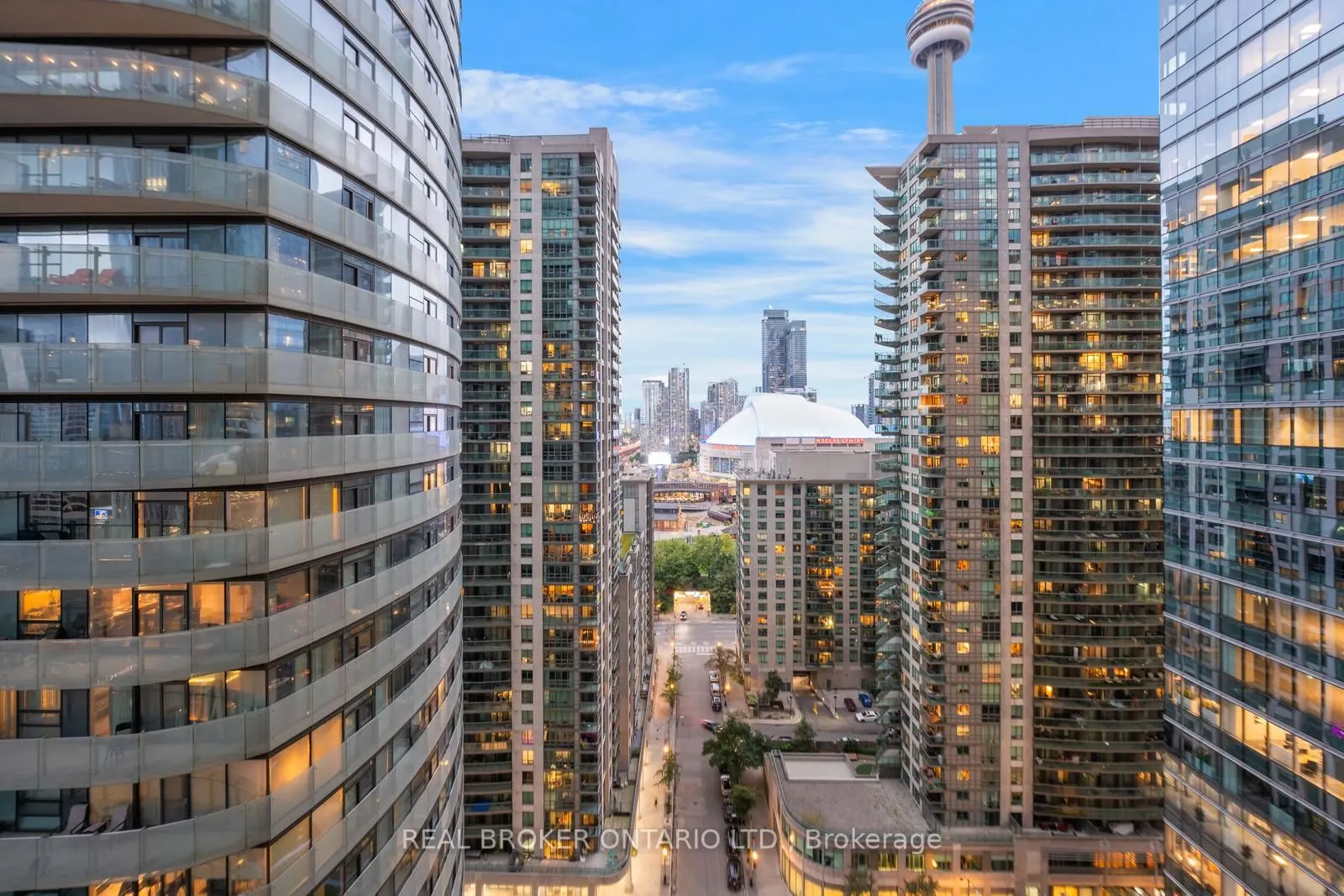 14 York Street, #1806
