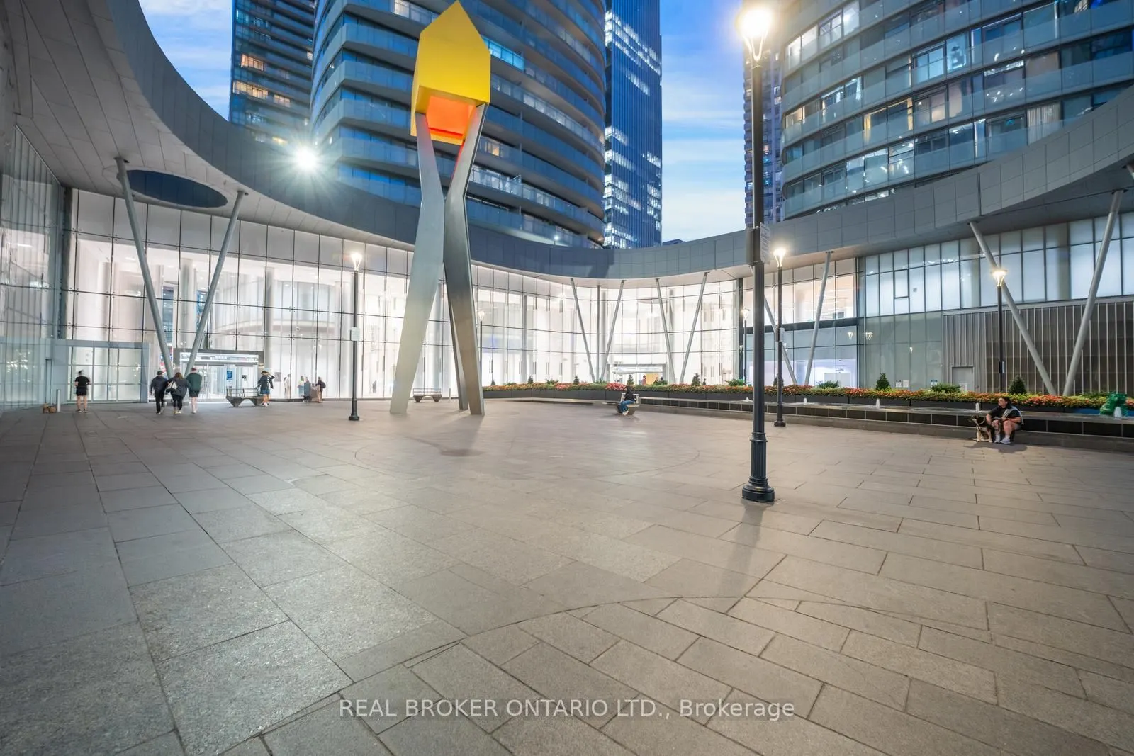 14 York Street, #1806