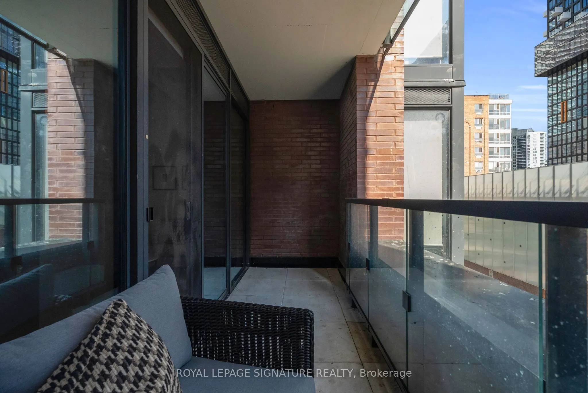 47 Mutual Street, #307