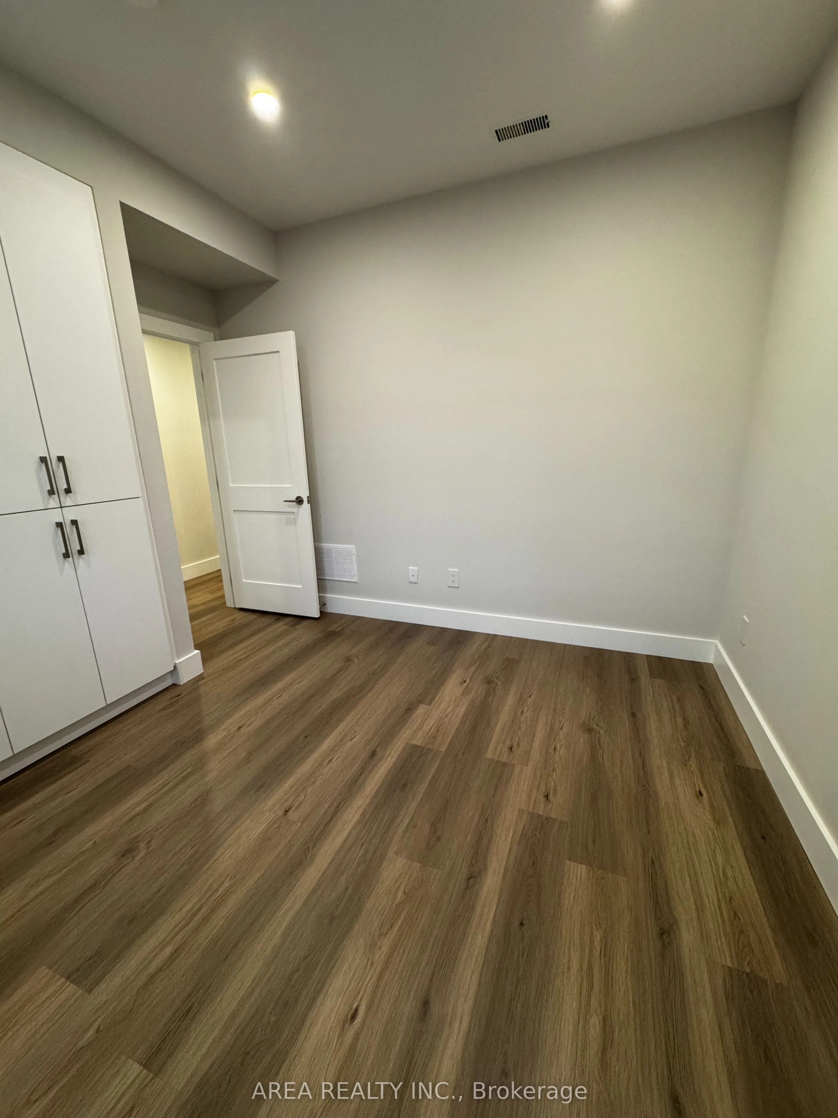 501 Northcliffe Boulevard, #Main