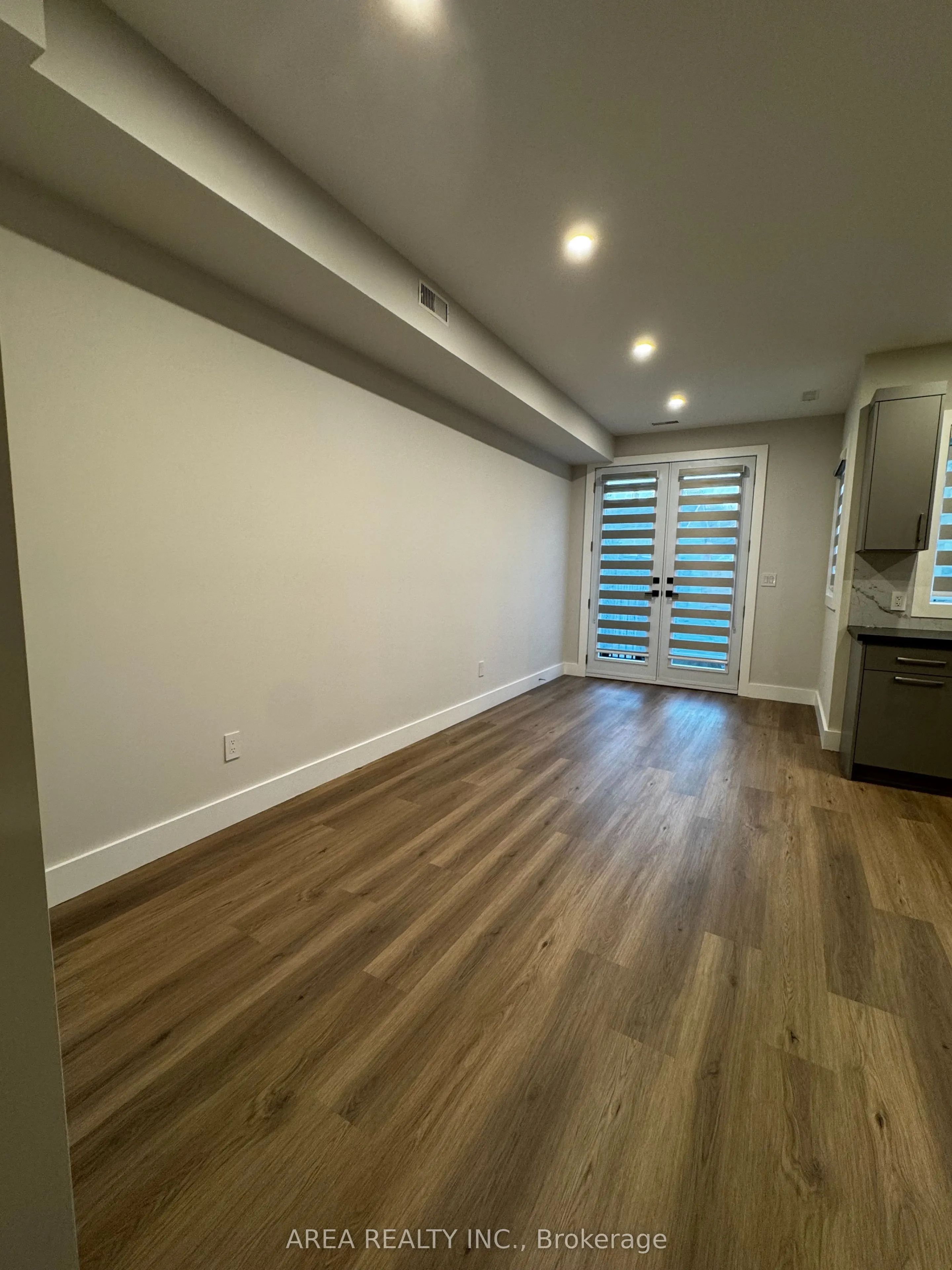 501 Northcliffe Boulevard, #Main