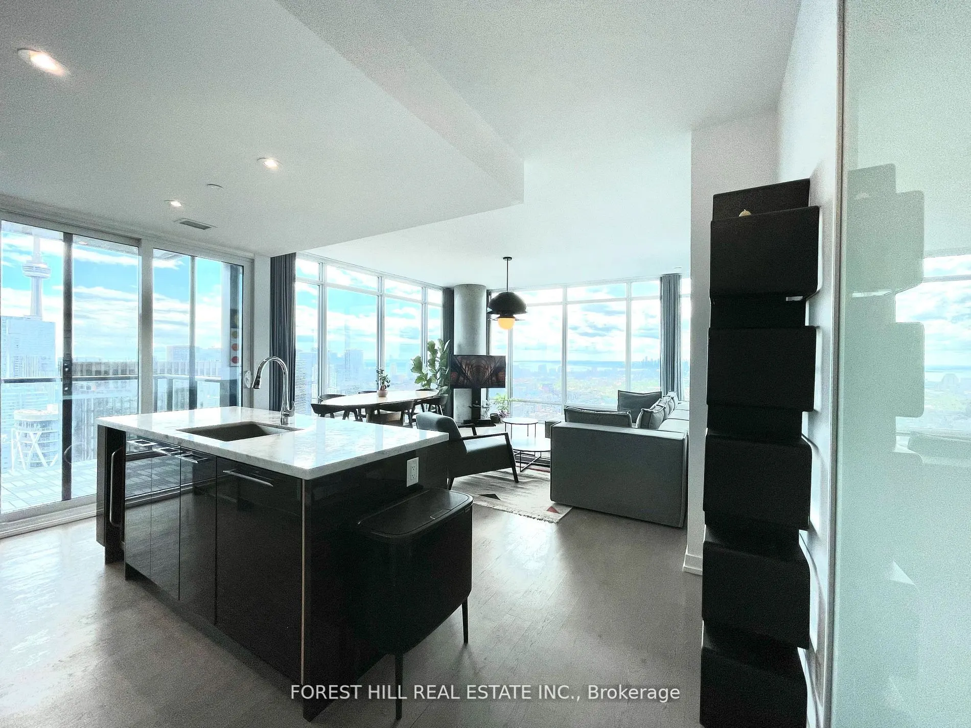 488 University Avenue, #3410