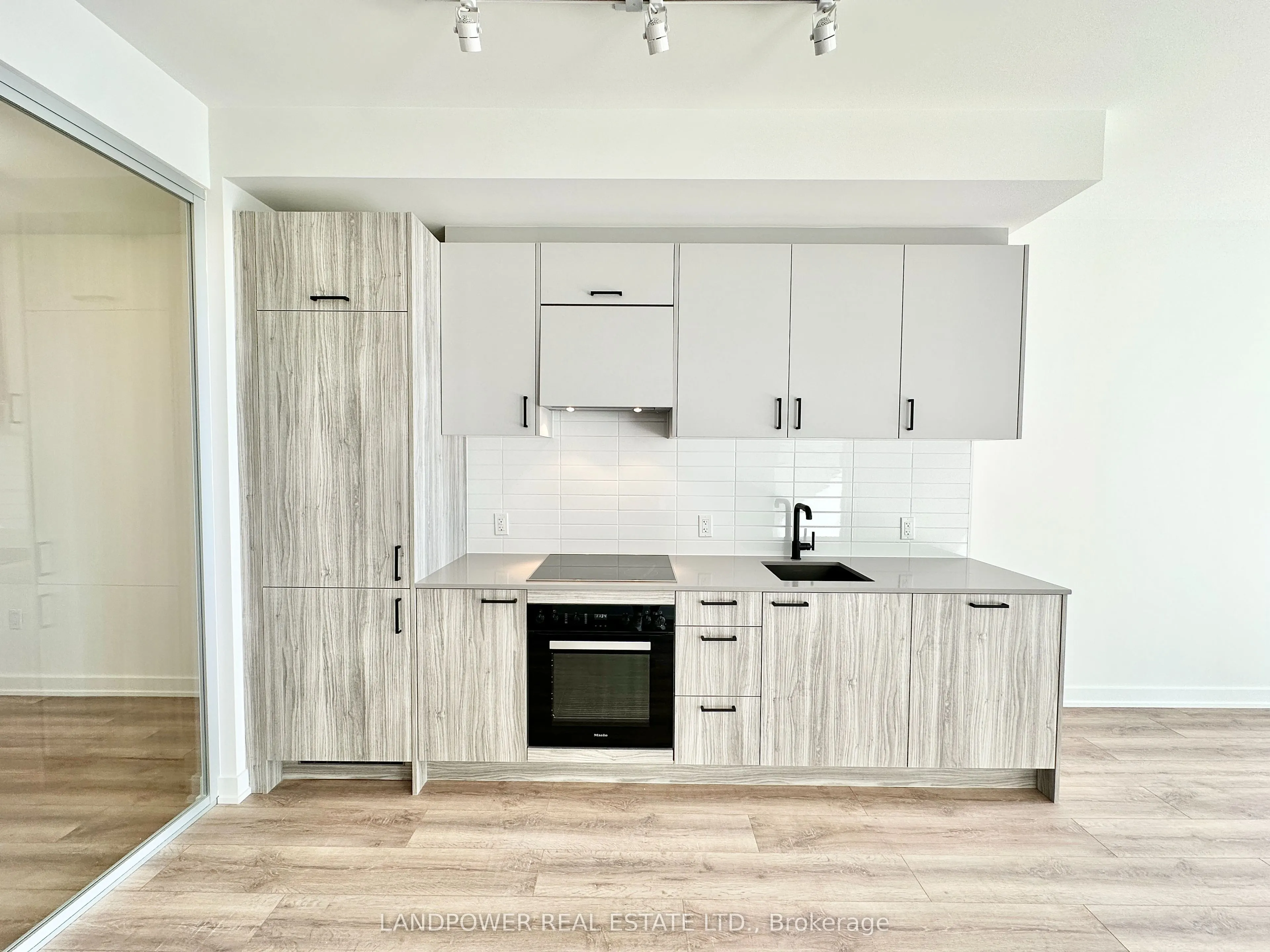 1 Kyle Lowry Road, #625