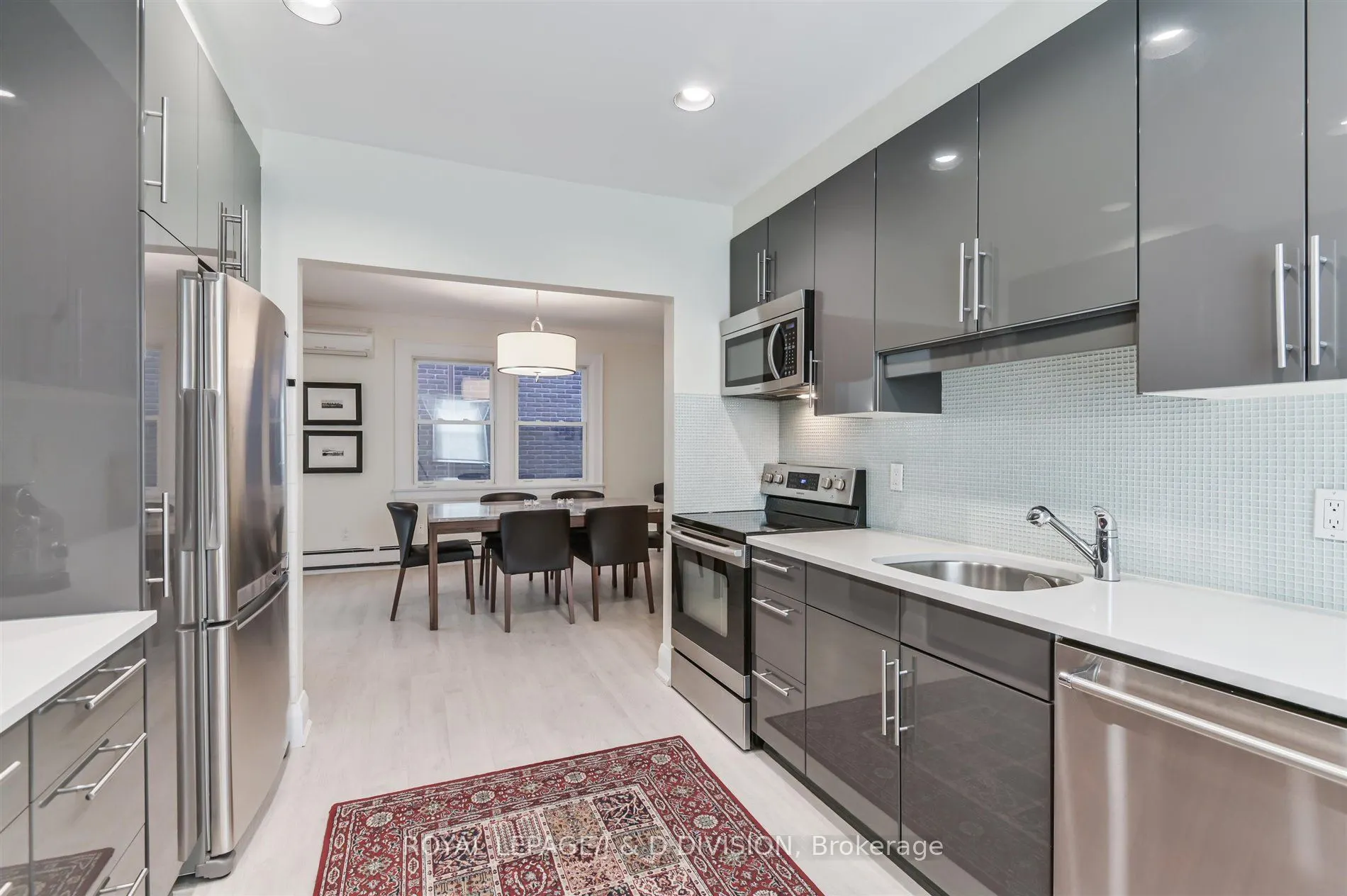 16 Farnham Avenue, #Main