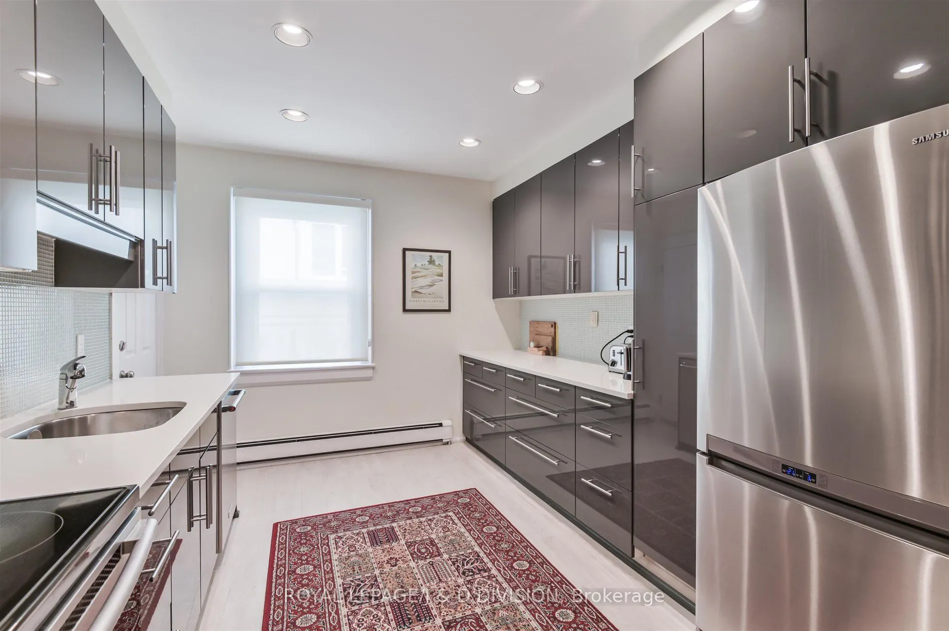 16 Farnham Avenue, #Main