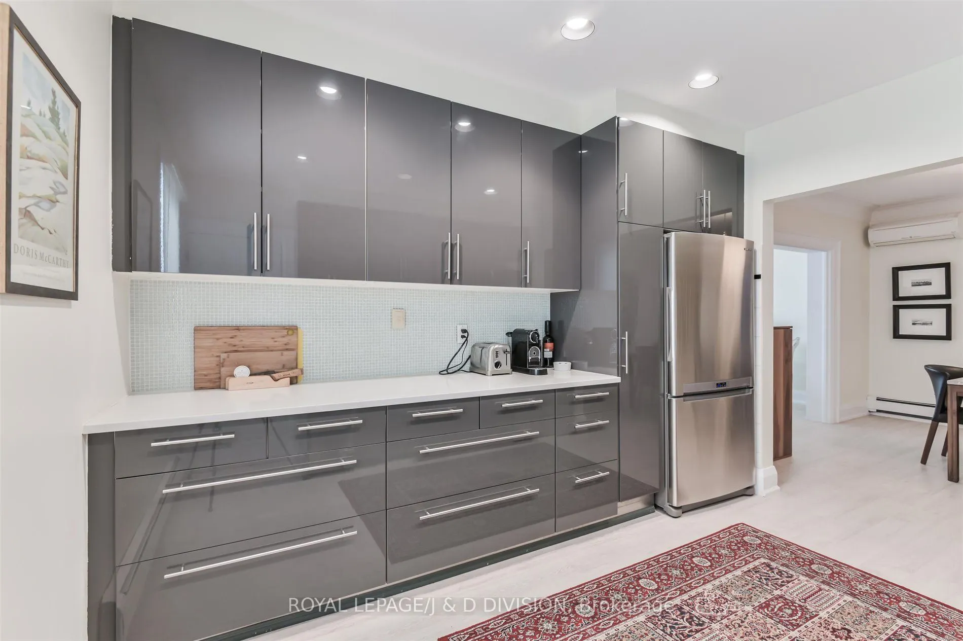 16 Farnham Avenue, #Main