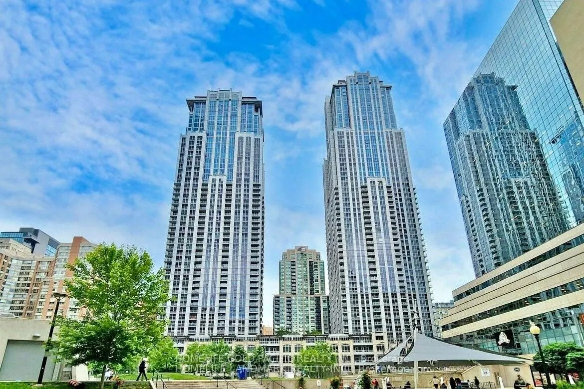 763 Bay Street, #3803
