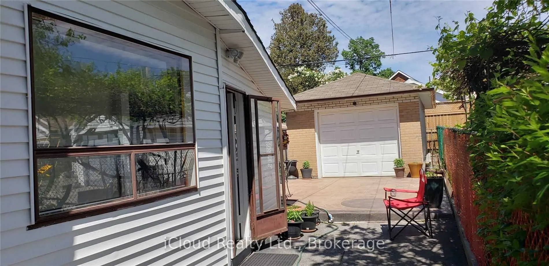 547 Lauder Avenue