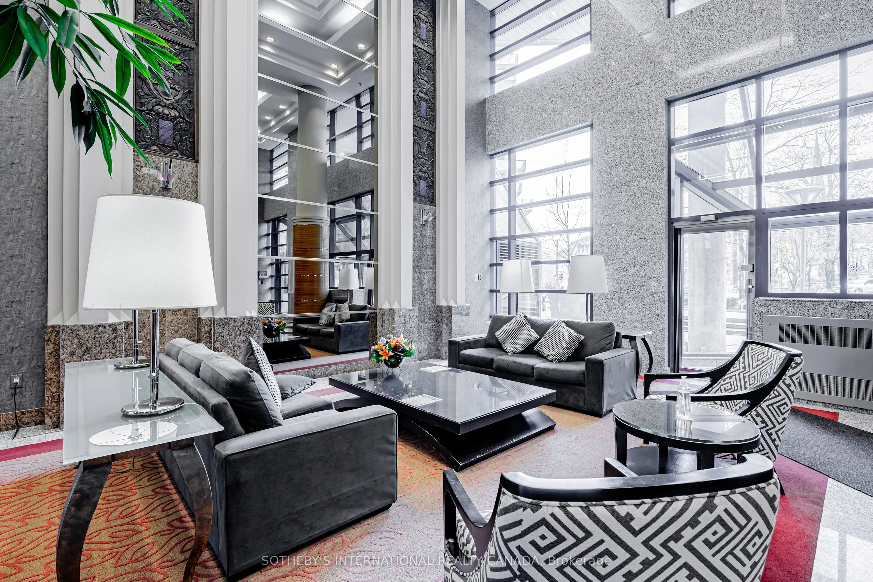 1001 Bay Street, #716