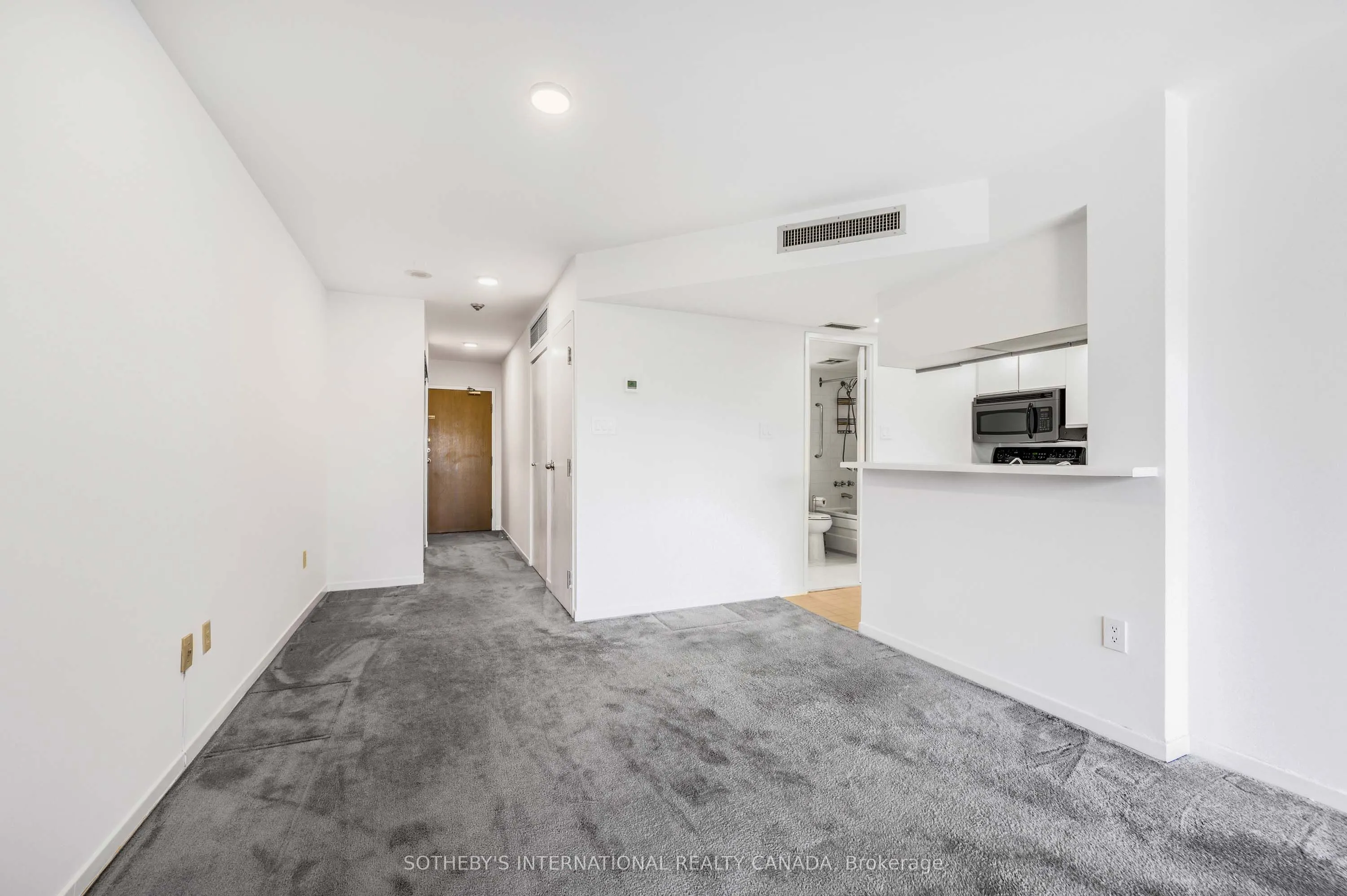 1001 Bay Street, #716
