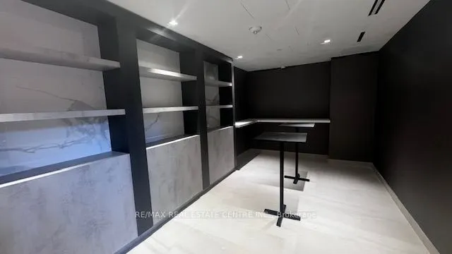 127 Broadway Avenue, #1010