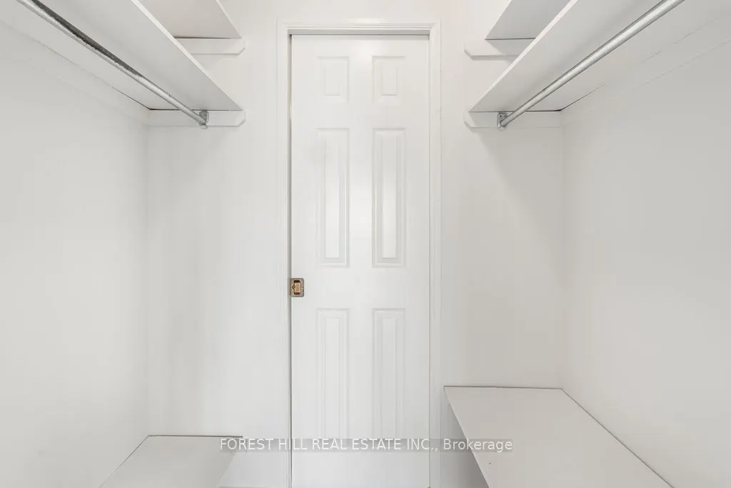 1555 Finch Avenue E, #902