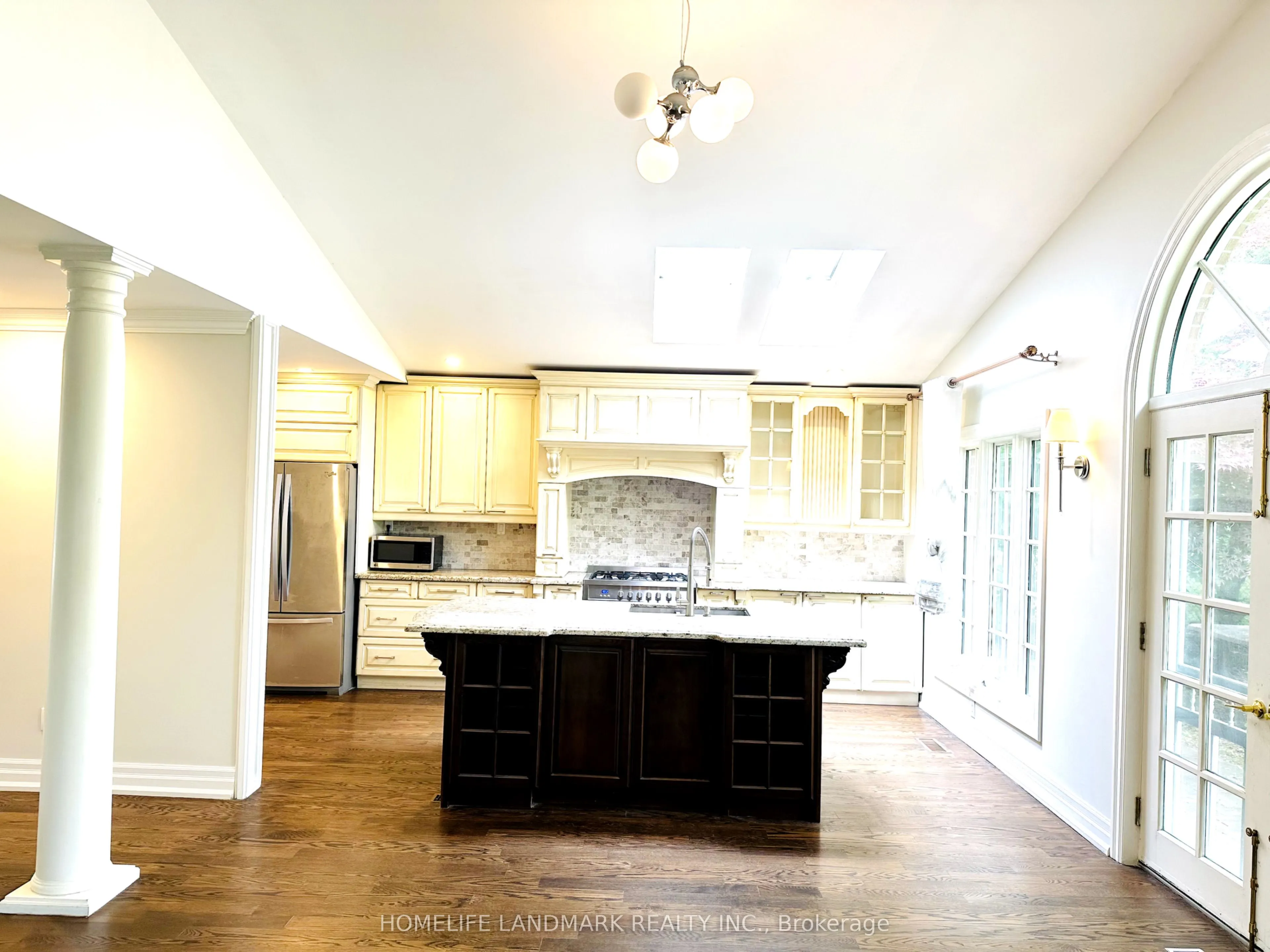 125 Bannatyne Drive