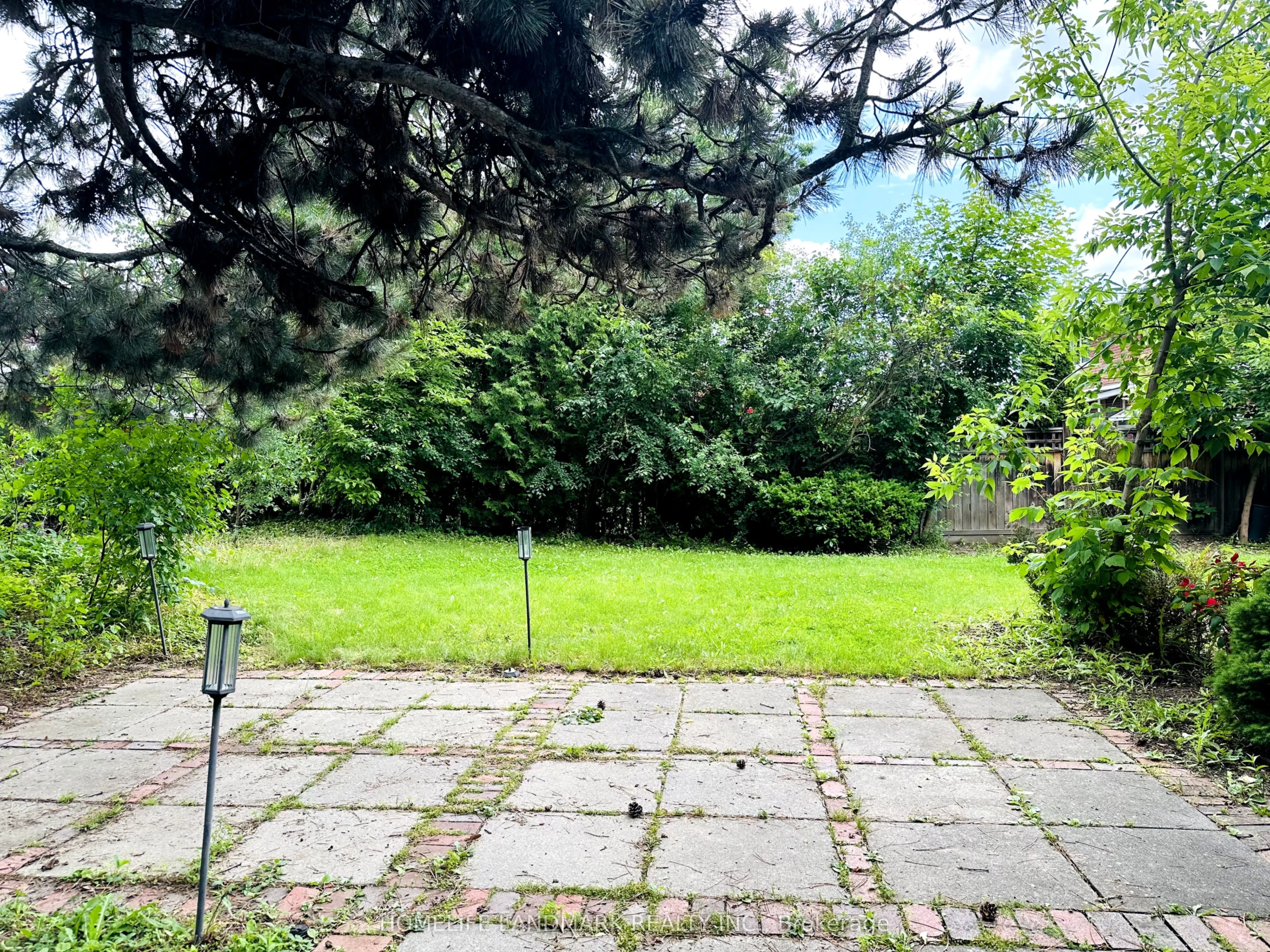 125 Bannatyne Drive