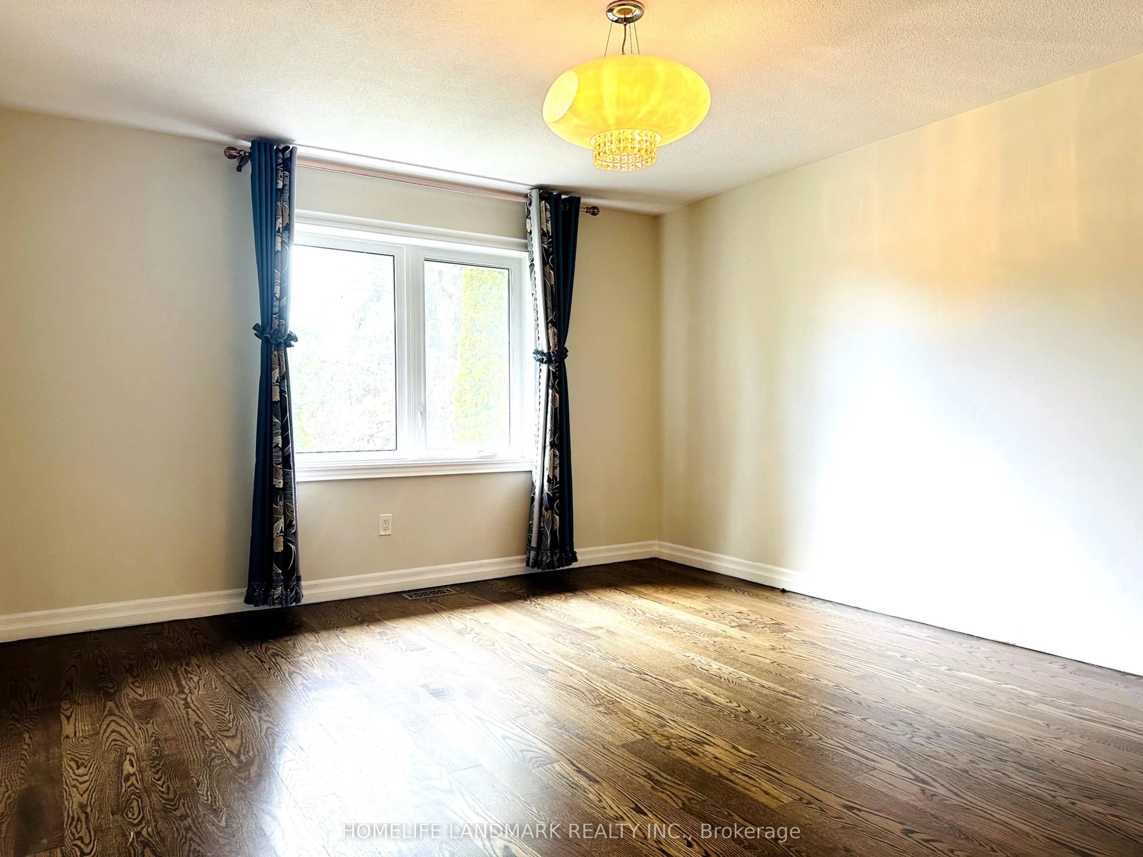 125 Bannatyne Drive