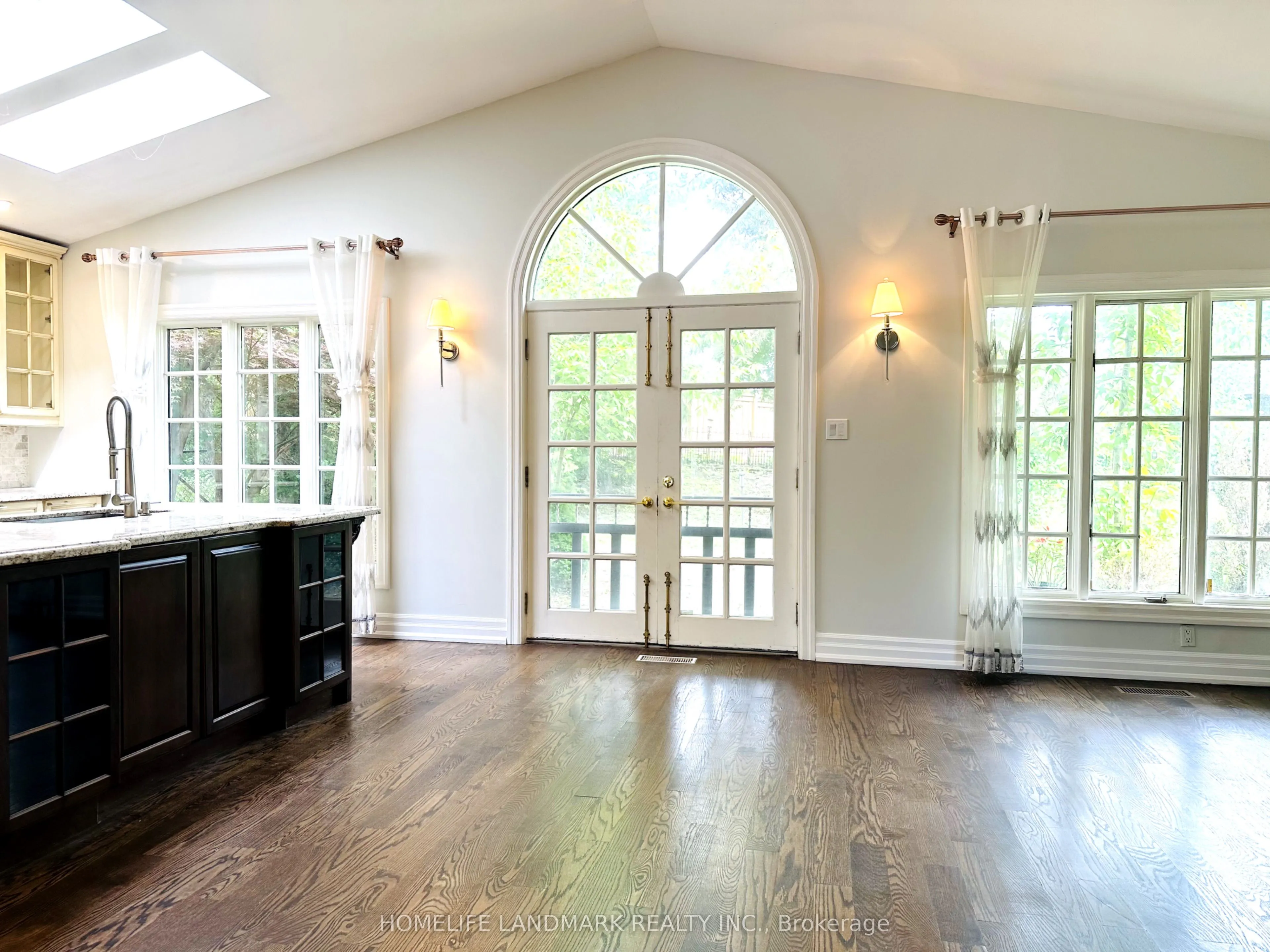 125 Bannatyne Drive