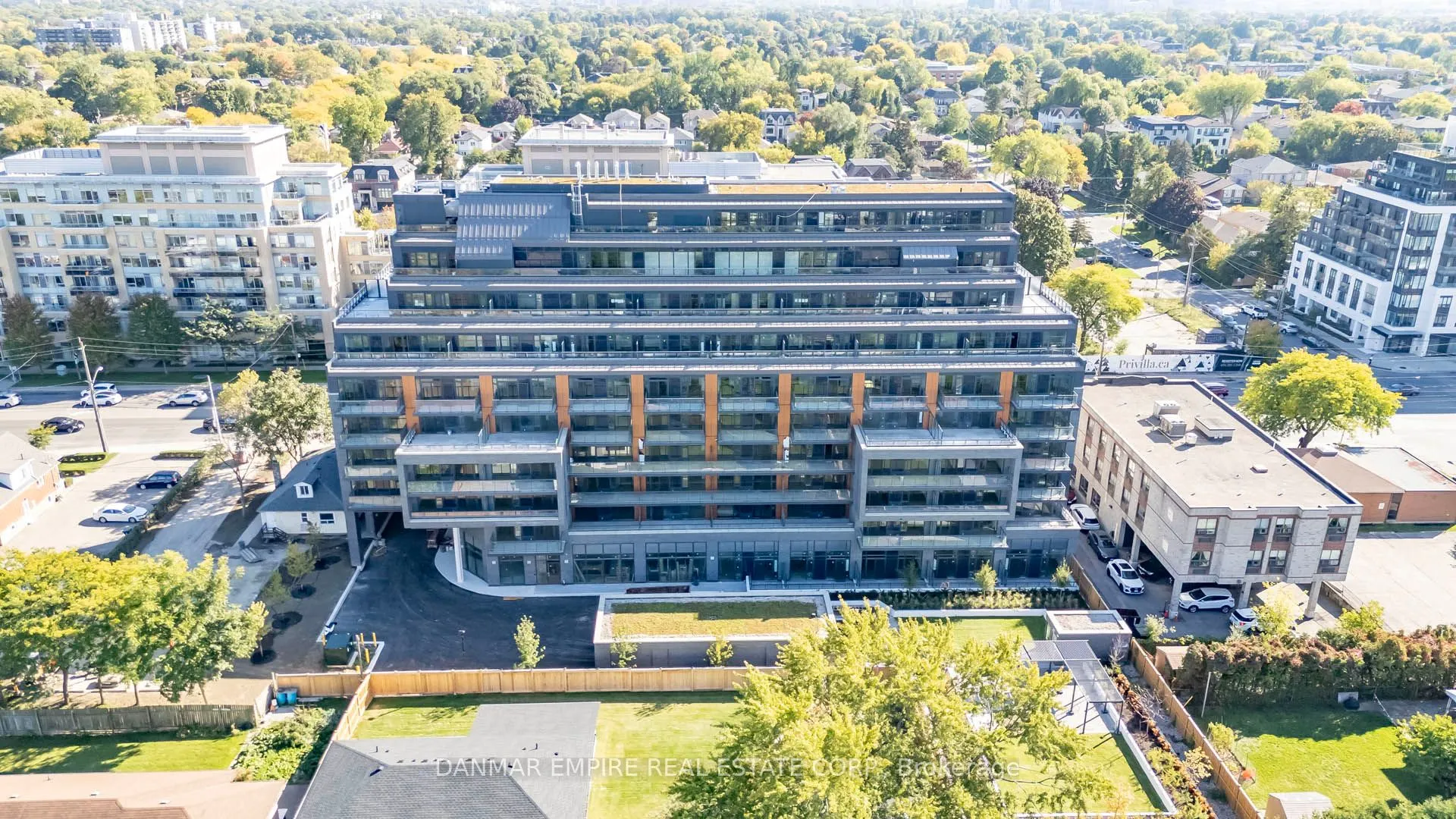 700 Sheppard Avenue W, #802