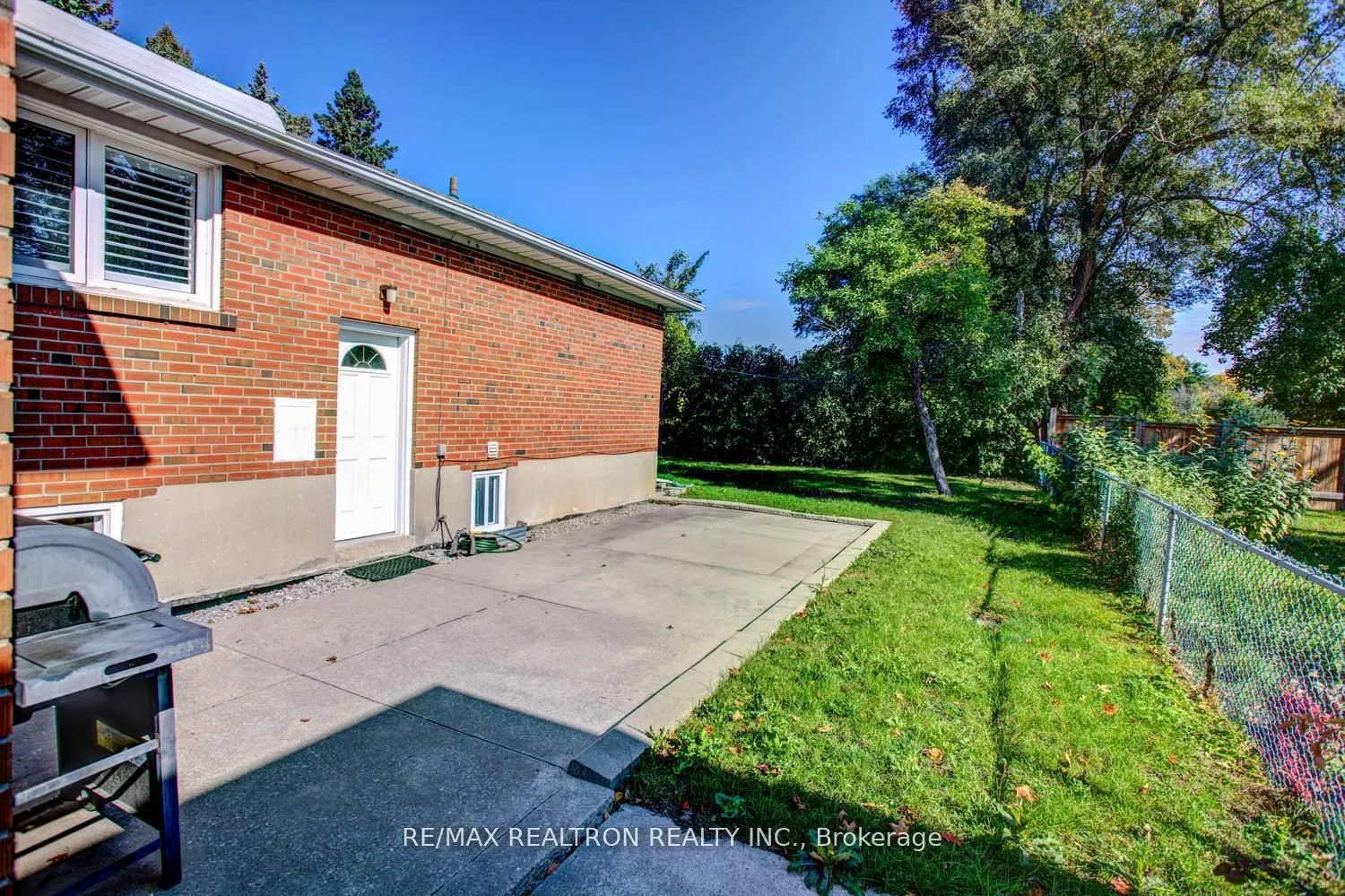7 Stafford Road, #B1
