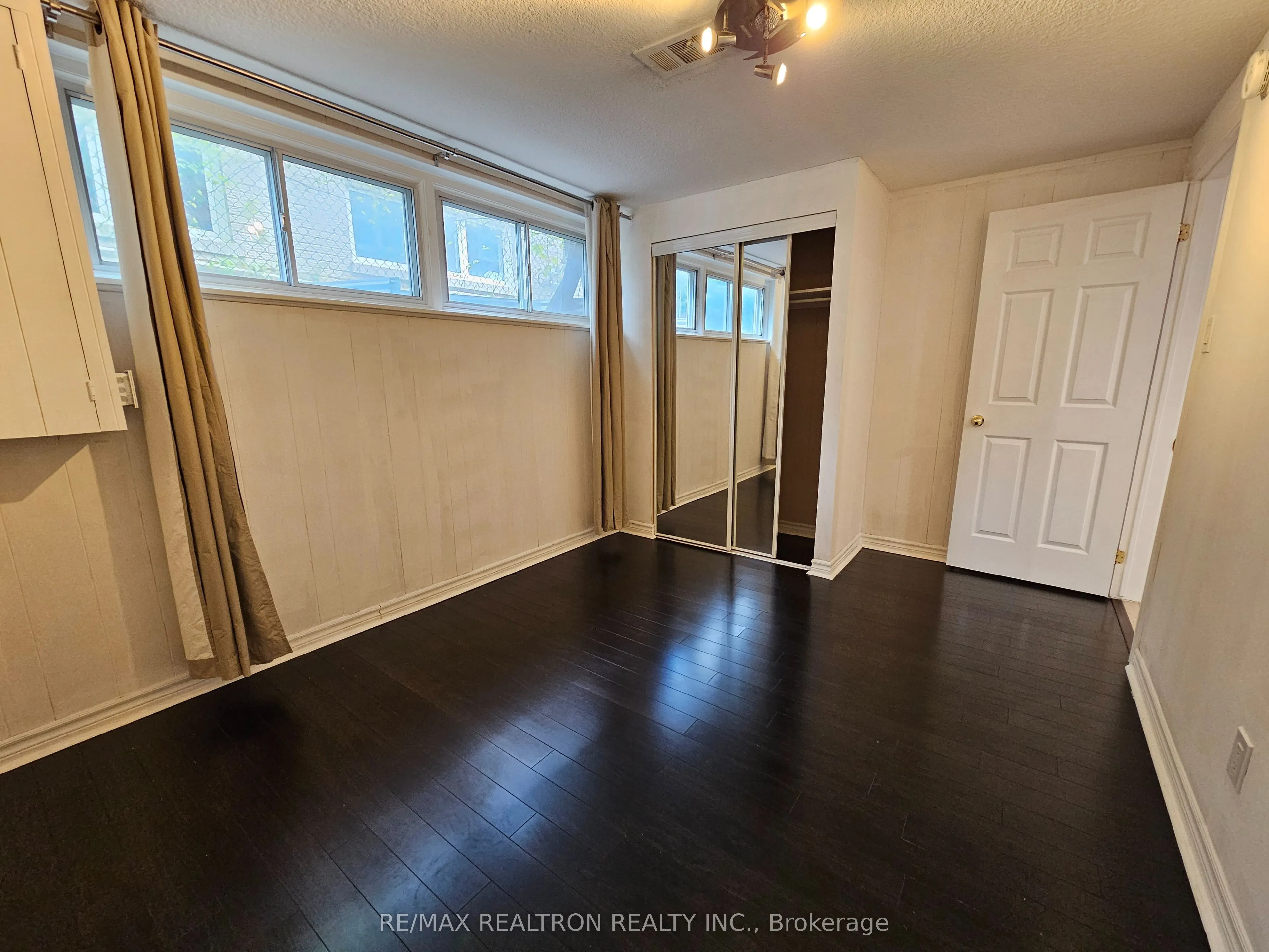 7 Stafford Road, #B1
