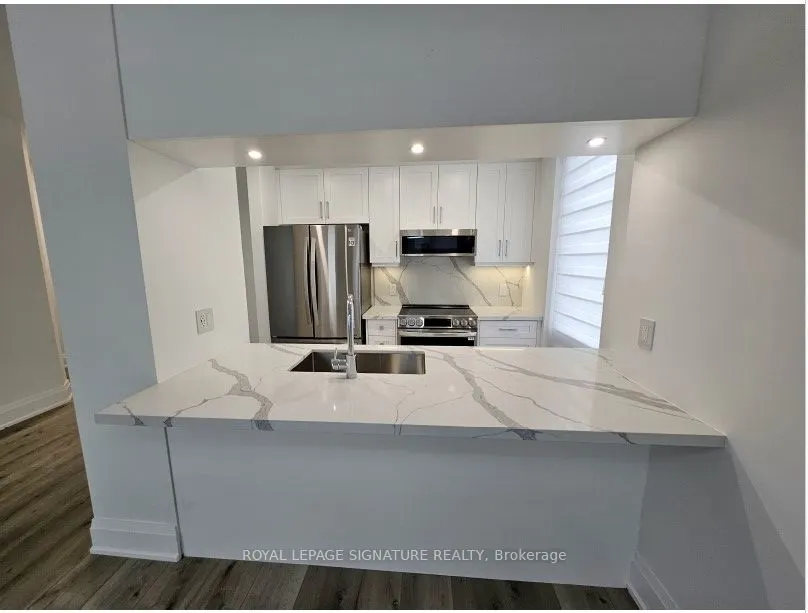 85 Bloor Street E, #1602