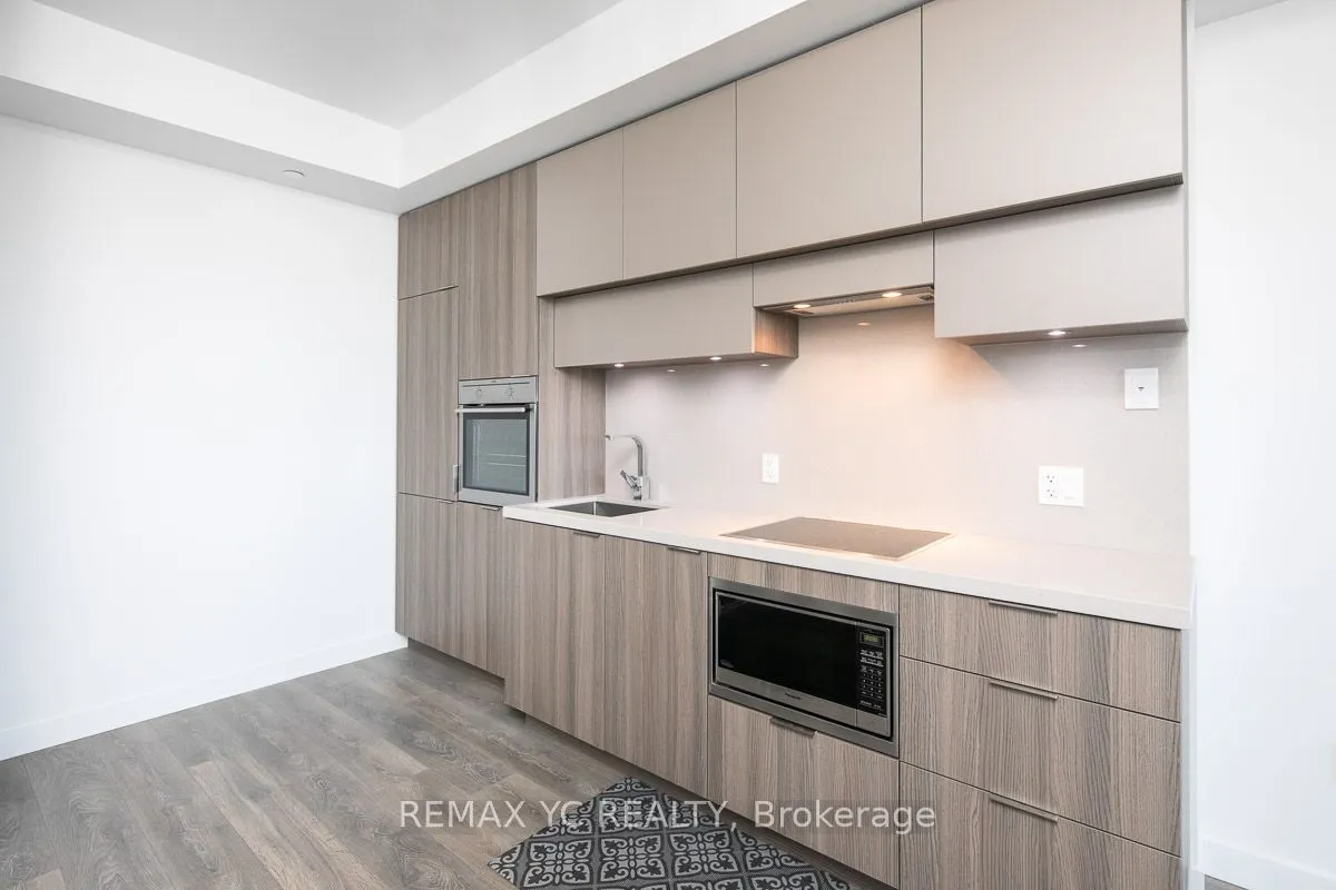 8 Eglinton Avenue E, #3307