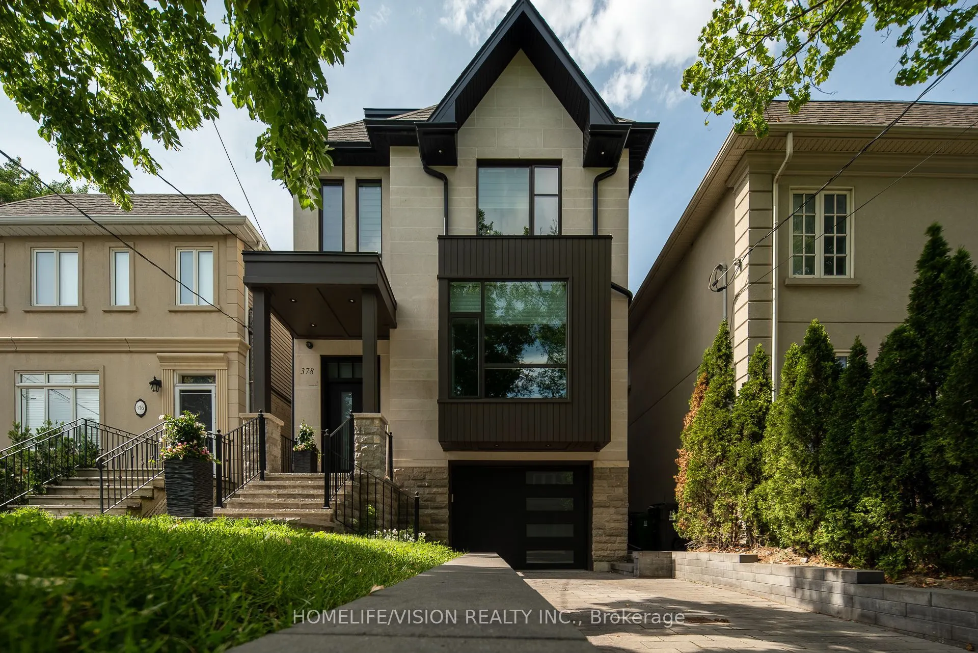 378 Manor Road E