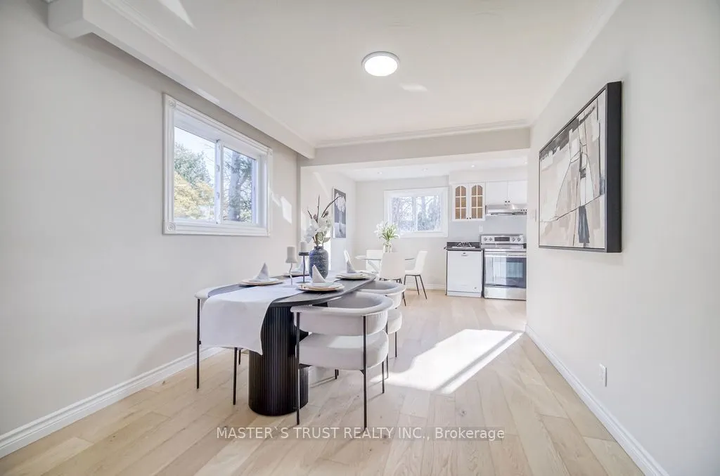 14 Houston Crescent, #upper
